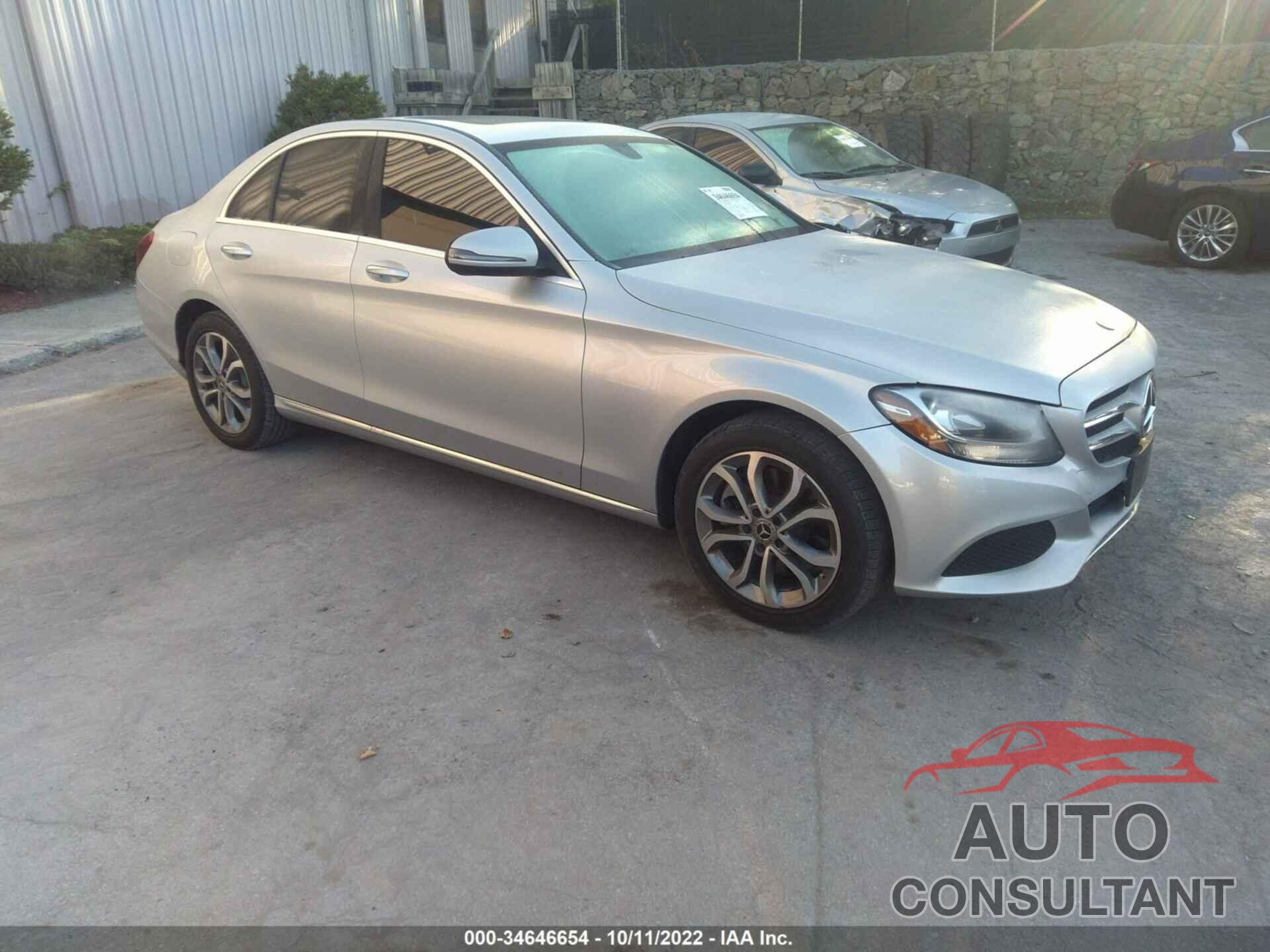 MERCEDES-BENZ C-CLASS 2018 - 55SWF4KB1JU259791