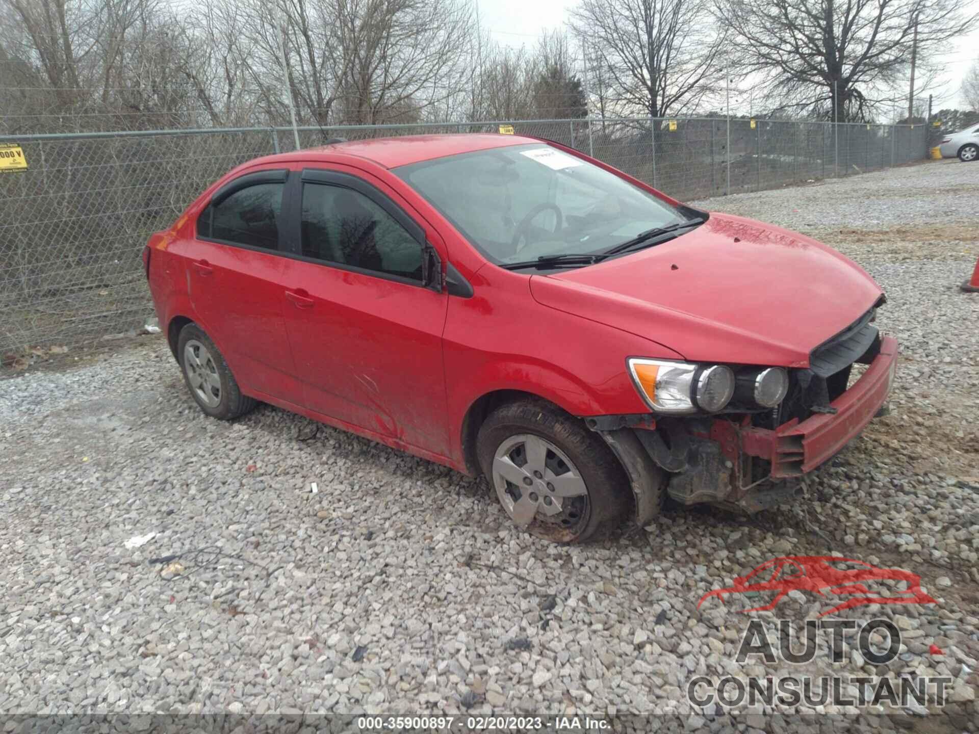 CHEVROLET SONIC 2015 - 1G1JA5SH0F4156258