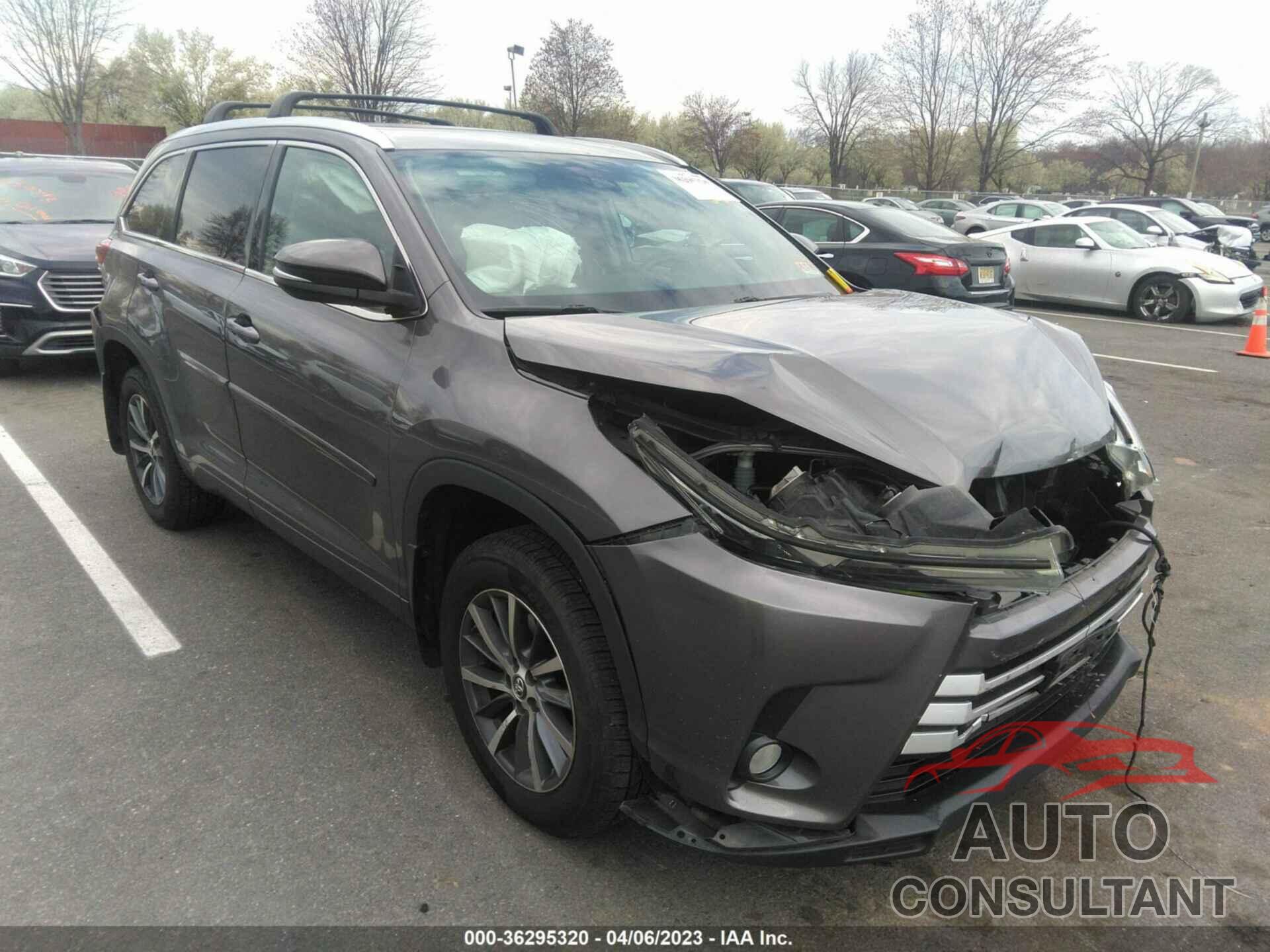TOYOTA HIGHLANDER 2018 - 5TDJZRFH2JS487969