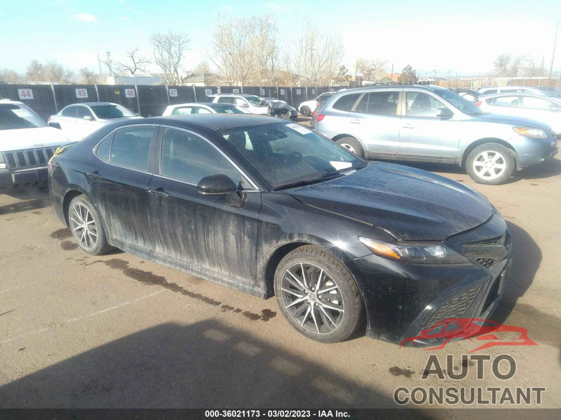 TOYOTA CAMRY 2021 - 4T1G11AK3MU551292