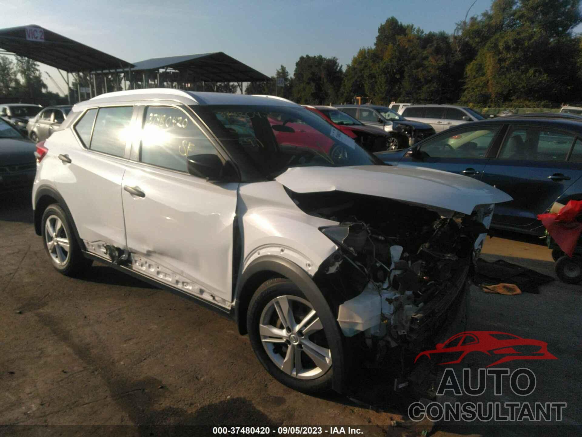 NISSAN KICKS 2019 - 3N1CP5CU3KL565890