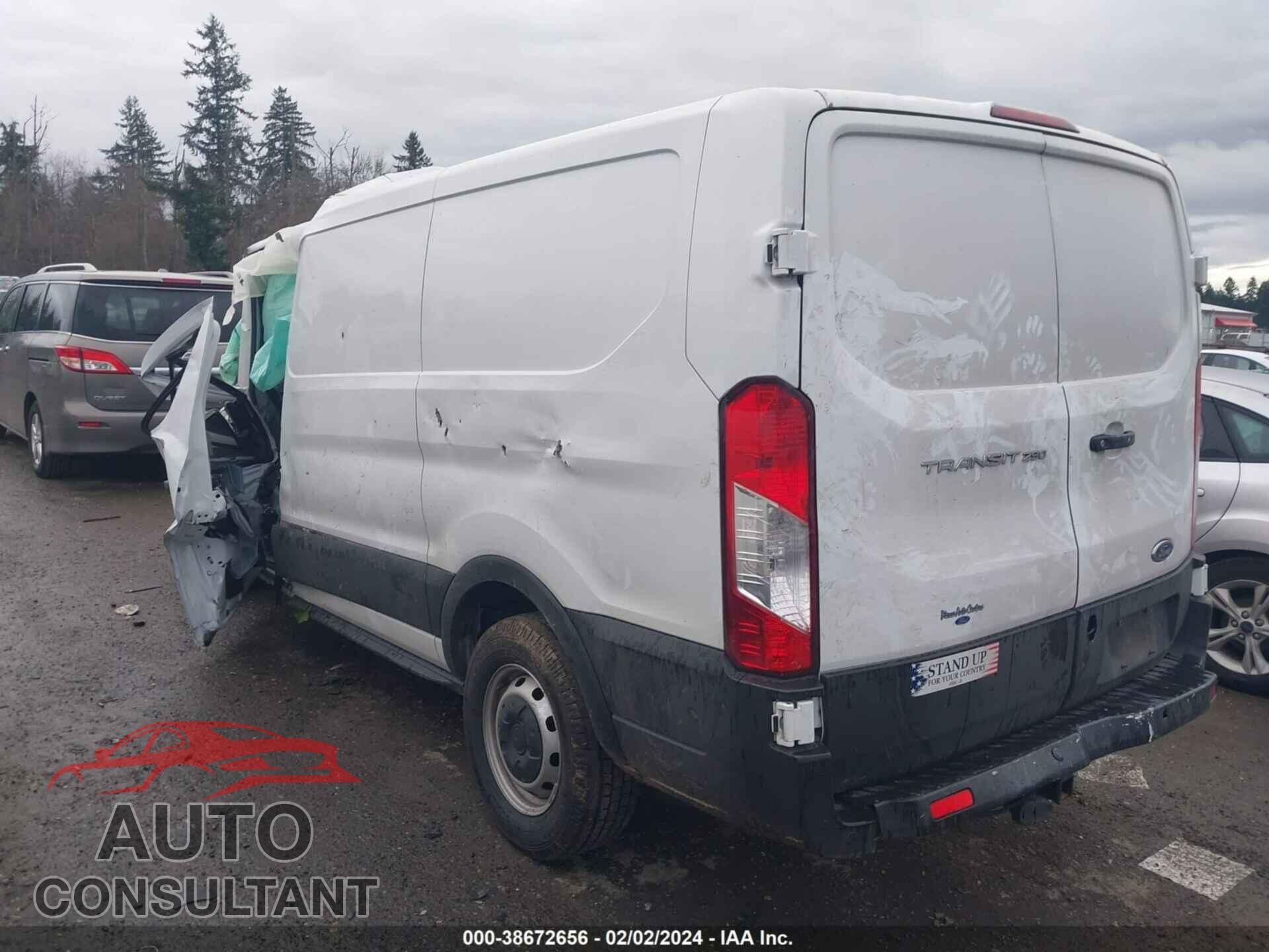 FORD TRANSIT 2019 - 1FTYR1YM4KKA85549