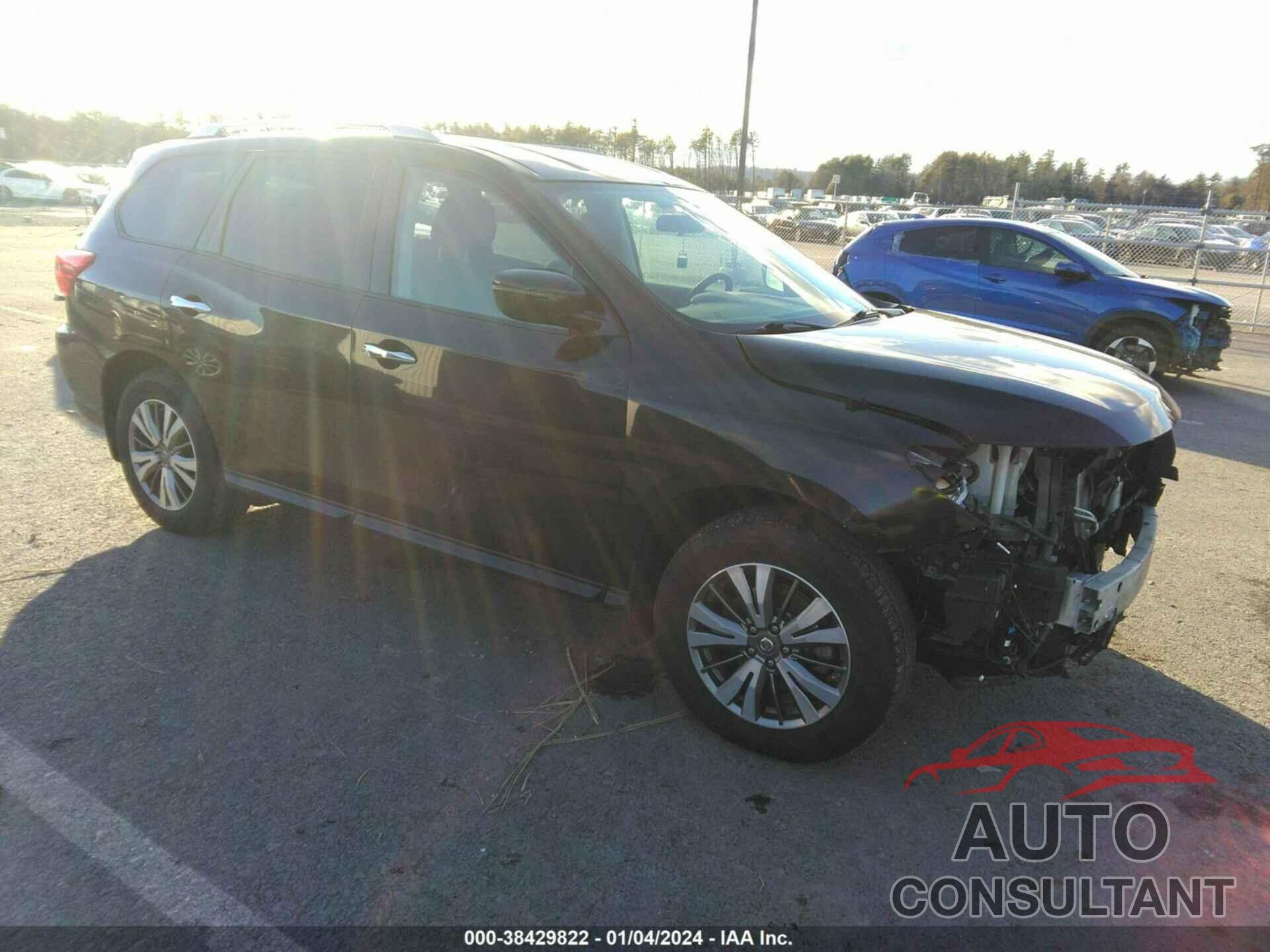 NISSAN PATHFINDER 2018 - 5N1DR2MM9JC667726