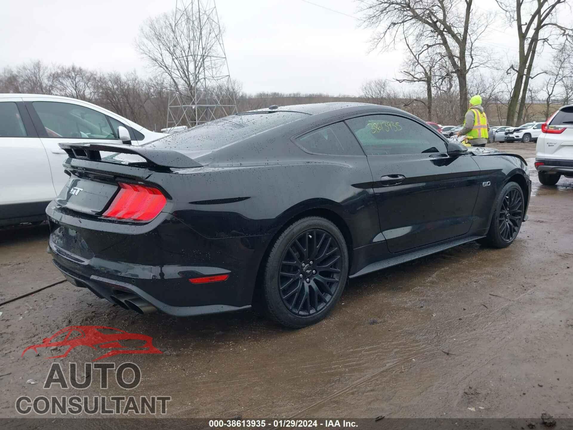 FORD MUSTANG 2018 - 1FA6P8CF3J5113620