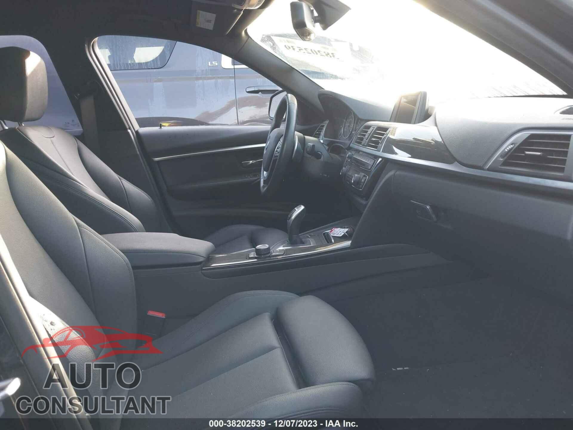 BMW 328 2017 - WBA8E5C30HK388917