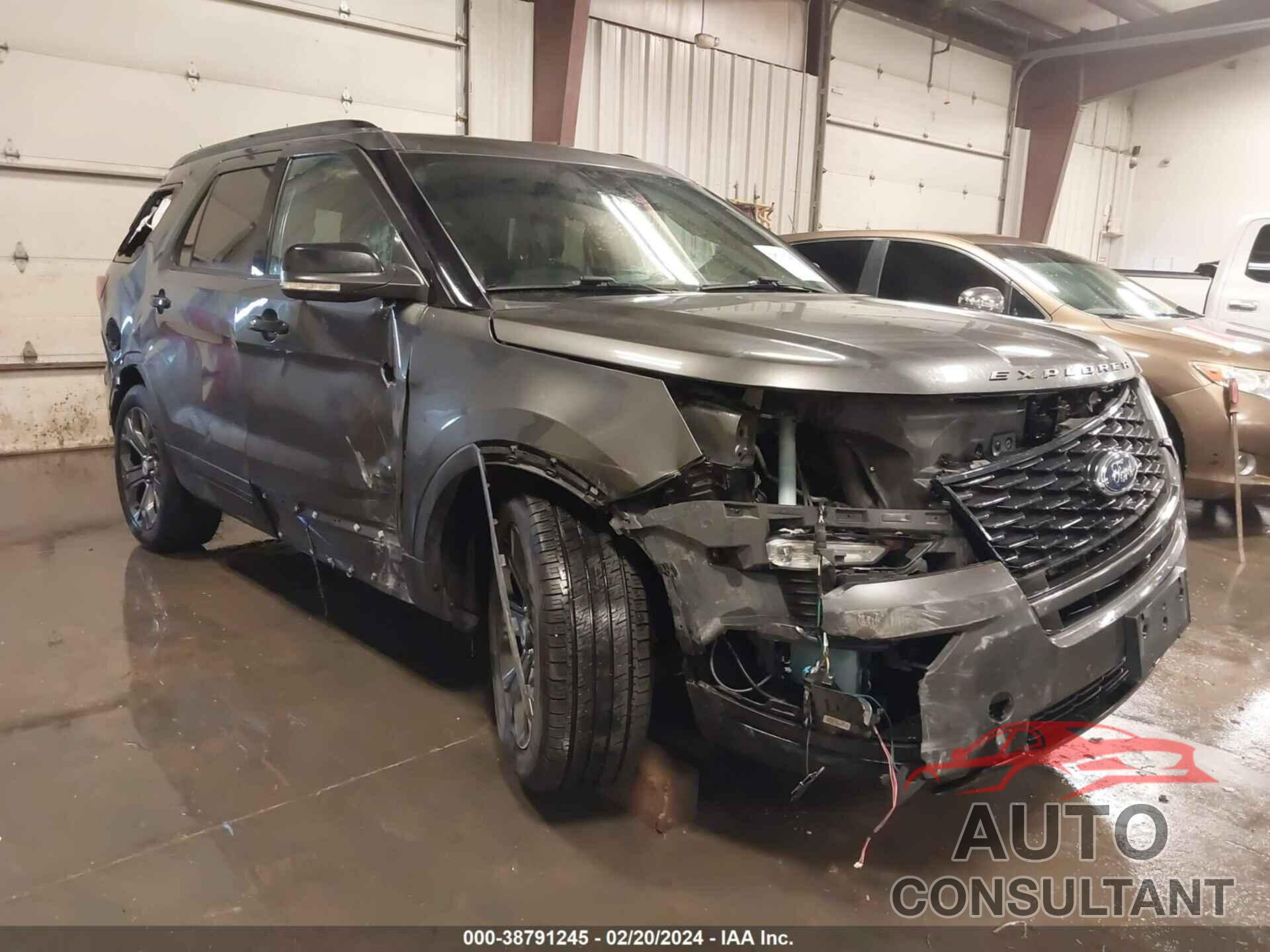 FORD EXPLORER 2018 - 1FM5K8GTXJGA50522
