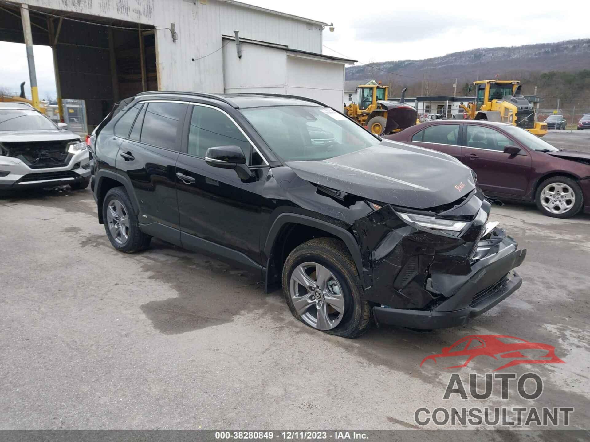 TOYOTA RAV4 2024 - 2T3RWRFV8RW195559