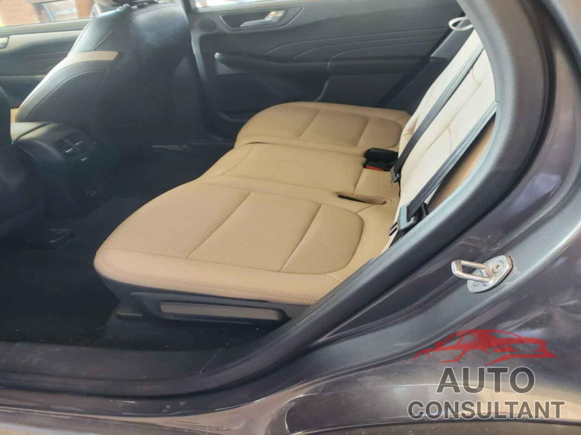 FORD ESCAPE 2021 - 1FMCU9CZ0MUA82550