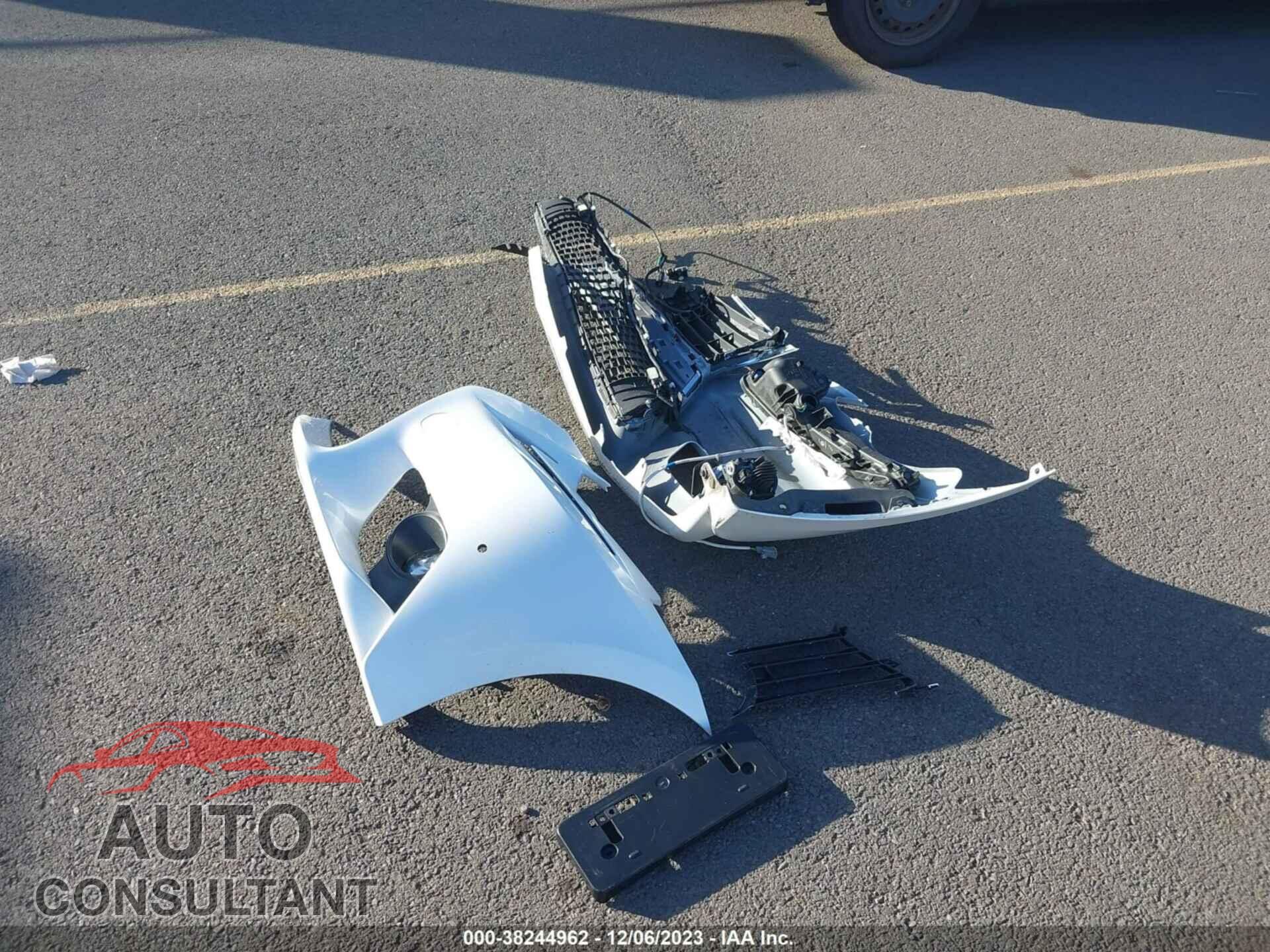 LEXUS IS 2016 - JTHBA1D26G5002192