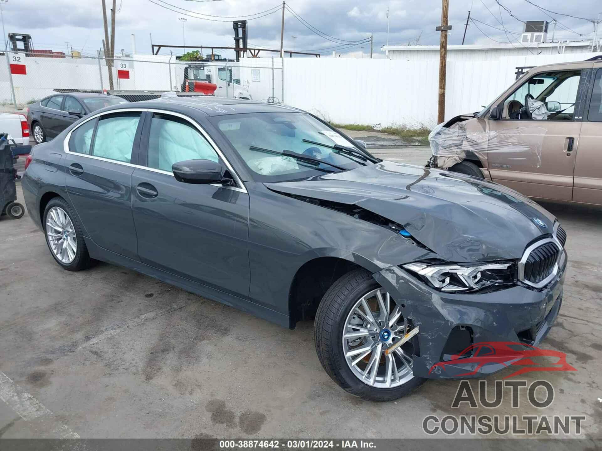 BMW 330E 2024 - 3MW39FF02R8E27239