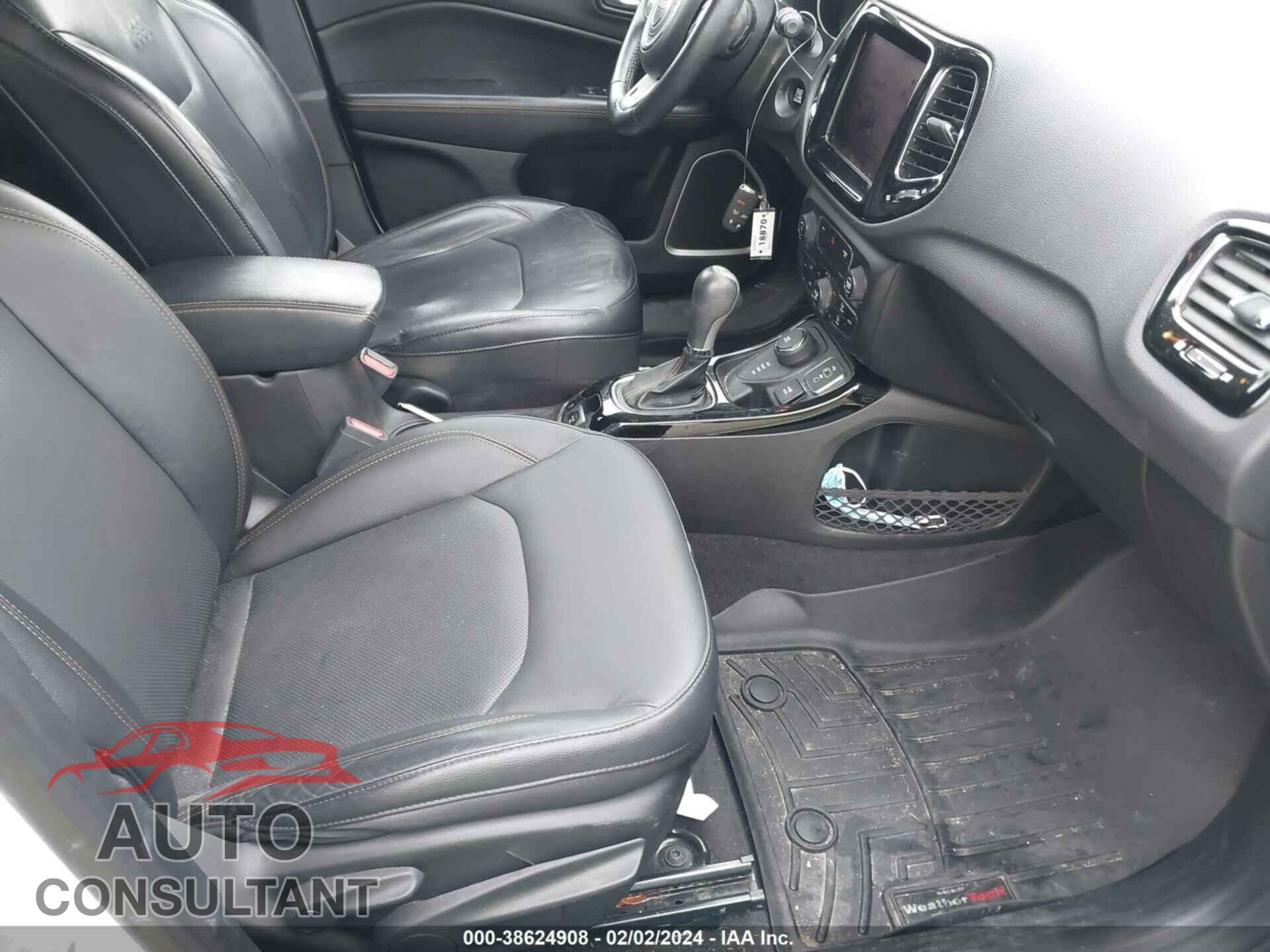 JEEP COMPASS 2018 - 3C4NJDCB1JT114911