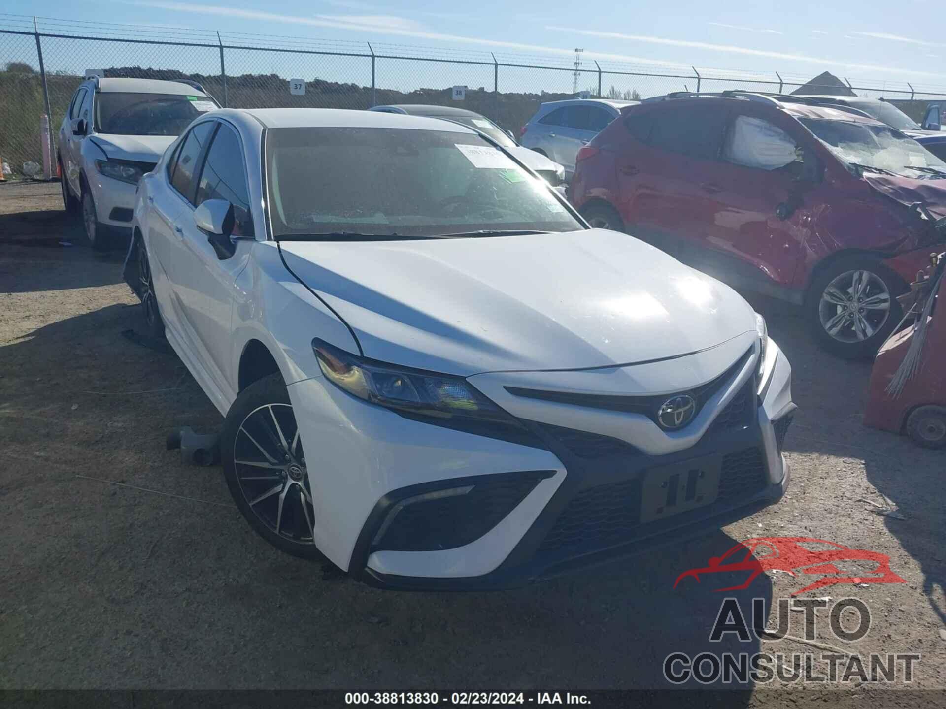 TOYOTA CAMRY 2024 - 4T1T11AK4RU882095