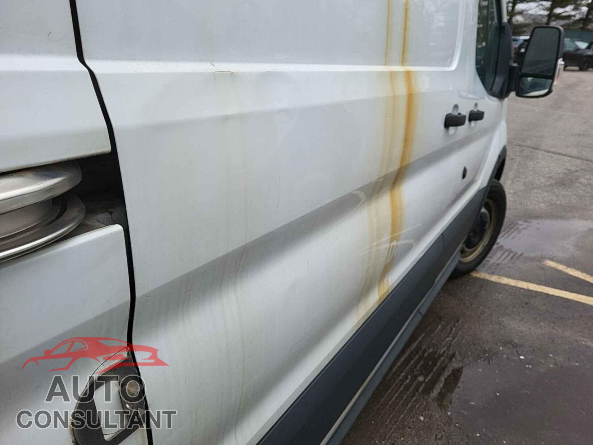 FORD TRANSIT 2017 - 1FTYR1YM0HKB19043