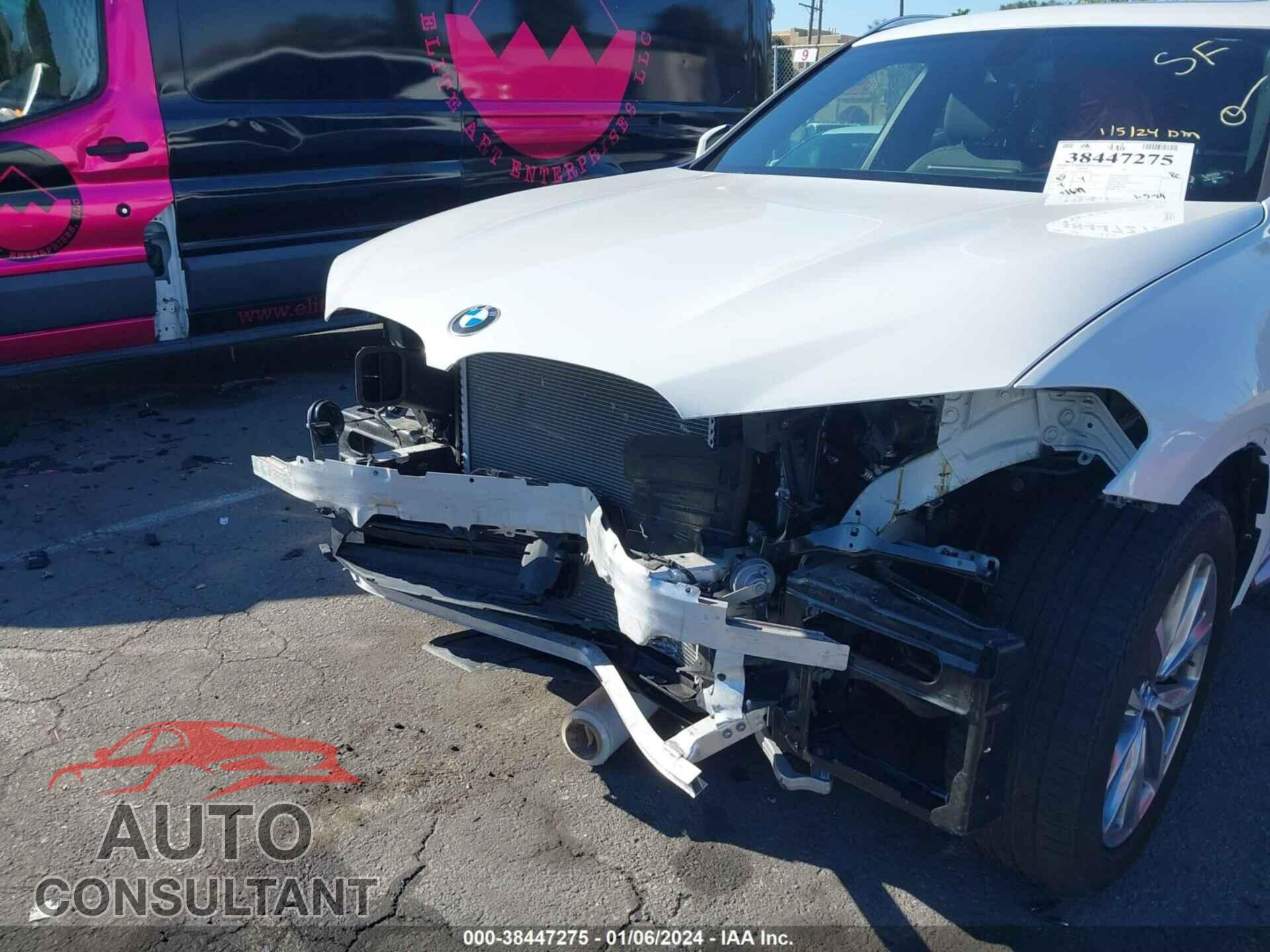 BMW X3 2018 - 5UXTR9C51JLD71023