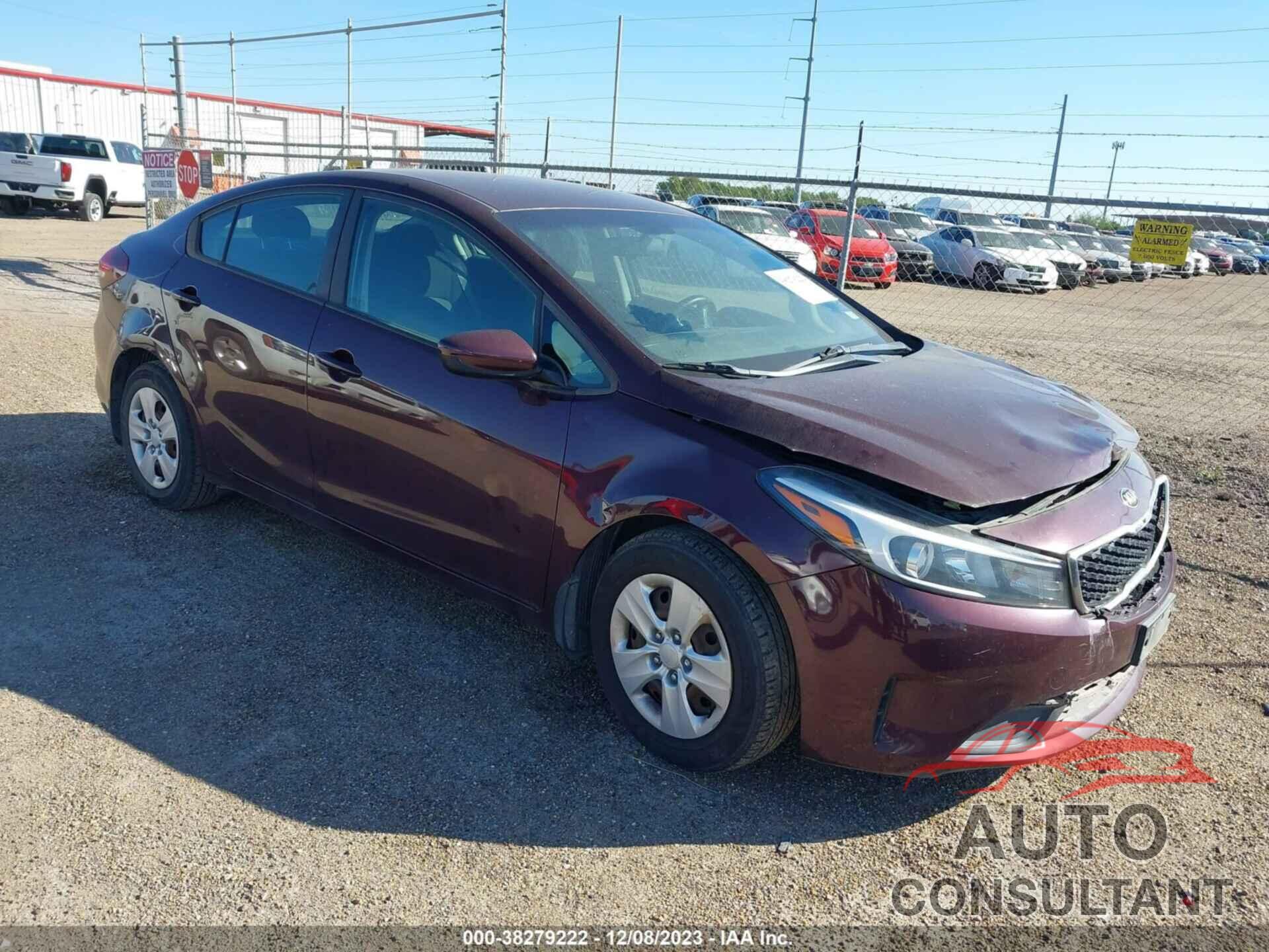 KIA FORTE 2018 - 3KPFK4A76JE232621