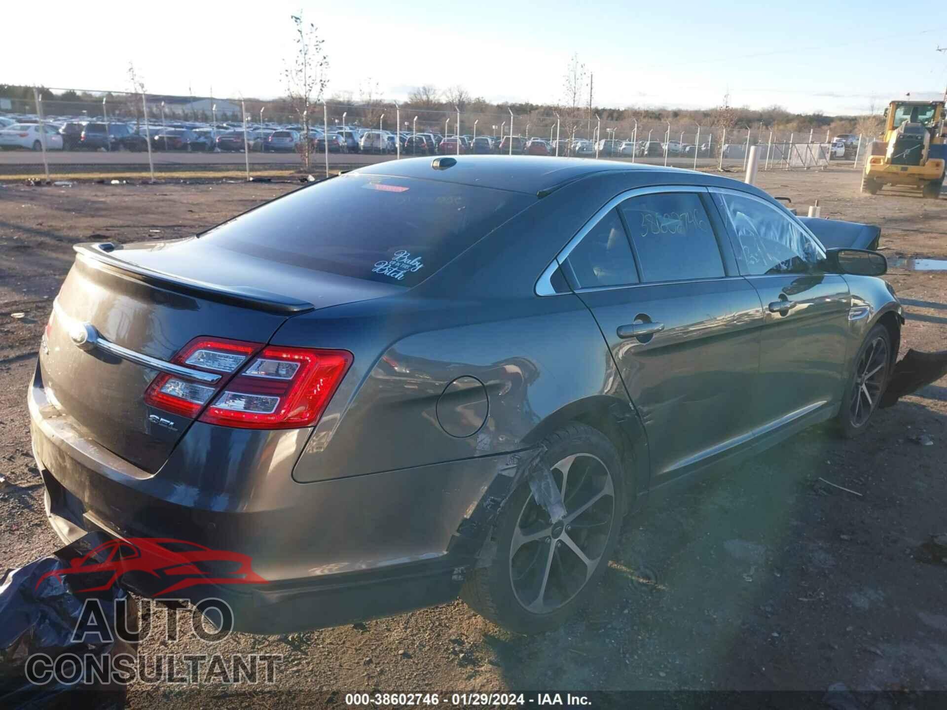 FORD TAURUS 2016 - 1FAHP2E85GG153280