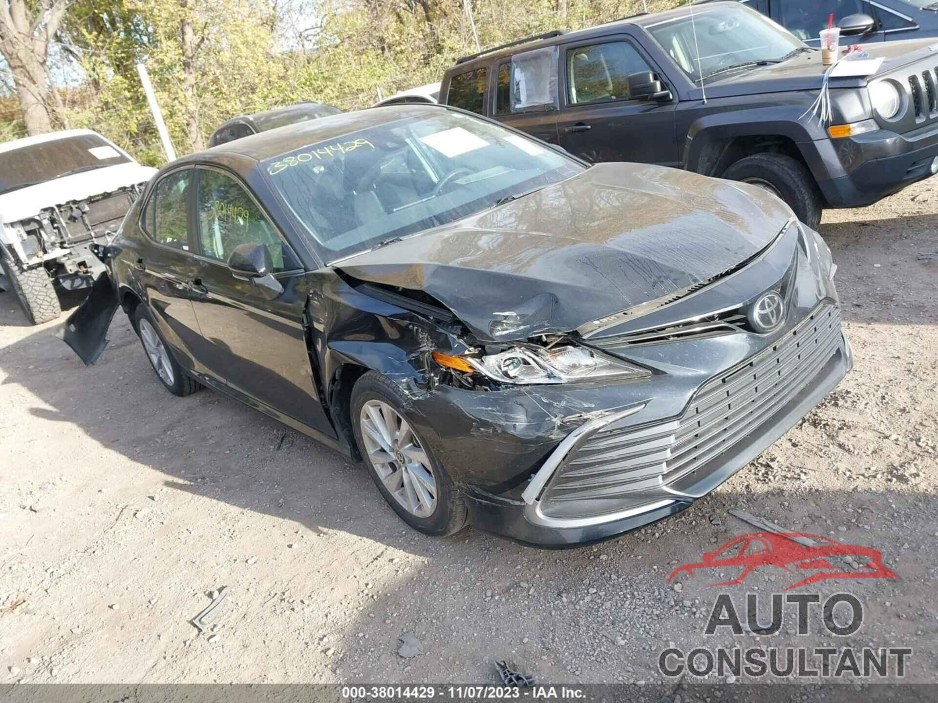 TOYOTA CAMRY 2022 - 4T1C11BK6NU058074