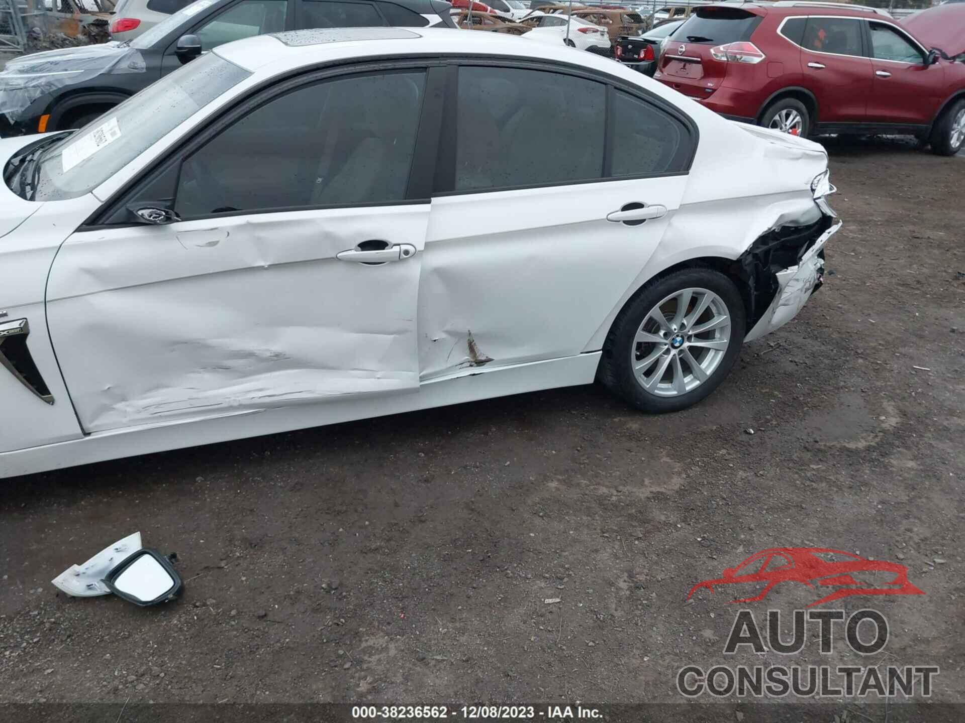 BMW 320I 2018 - WBA8E1G52JNU92737