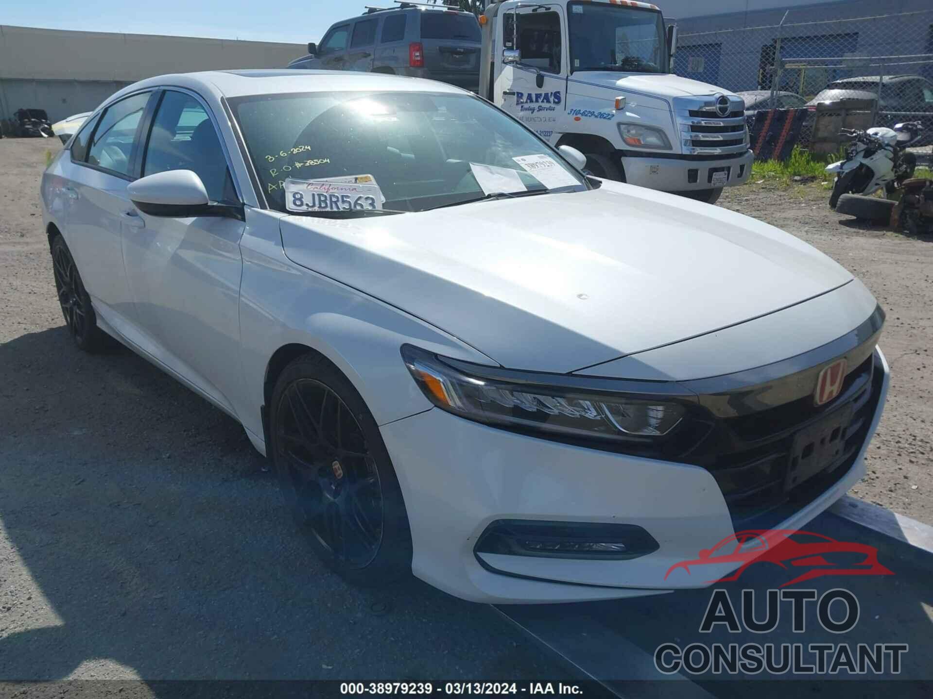 HONDA ACCORD 2018 - 1HGCV2F39JA053109