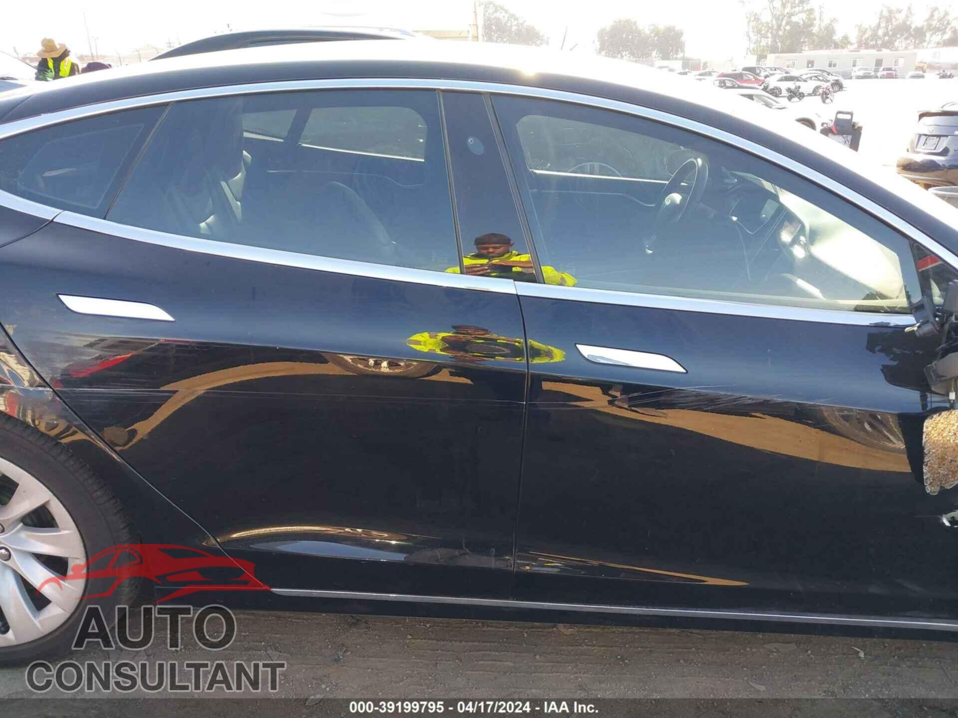 TESLA MODEL S 2017 - 5YJSA1E1XHF188634
