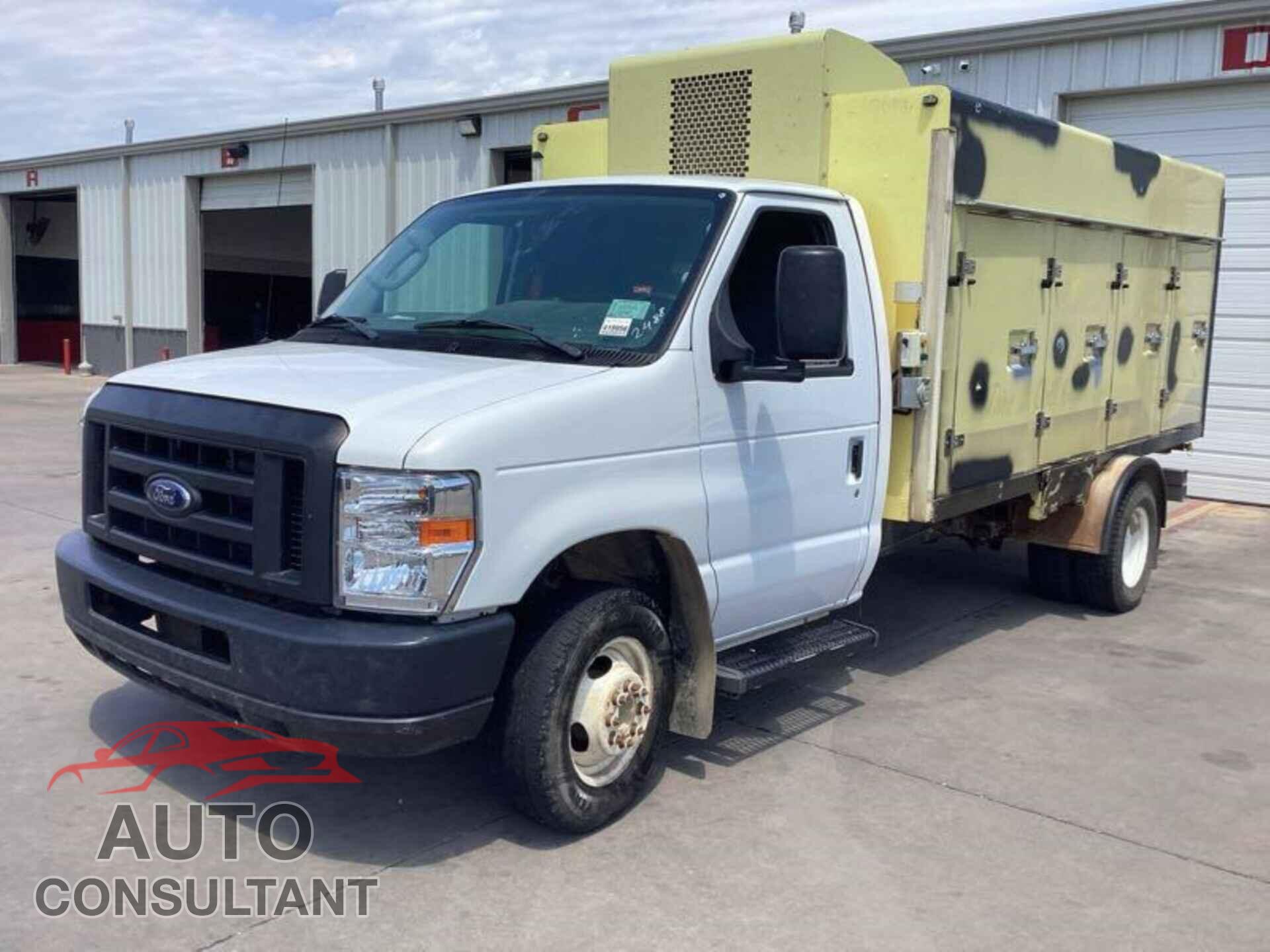 FORD ECONOLINE 2019 - 1FDXE4FS5KDC19320