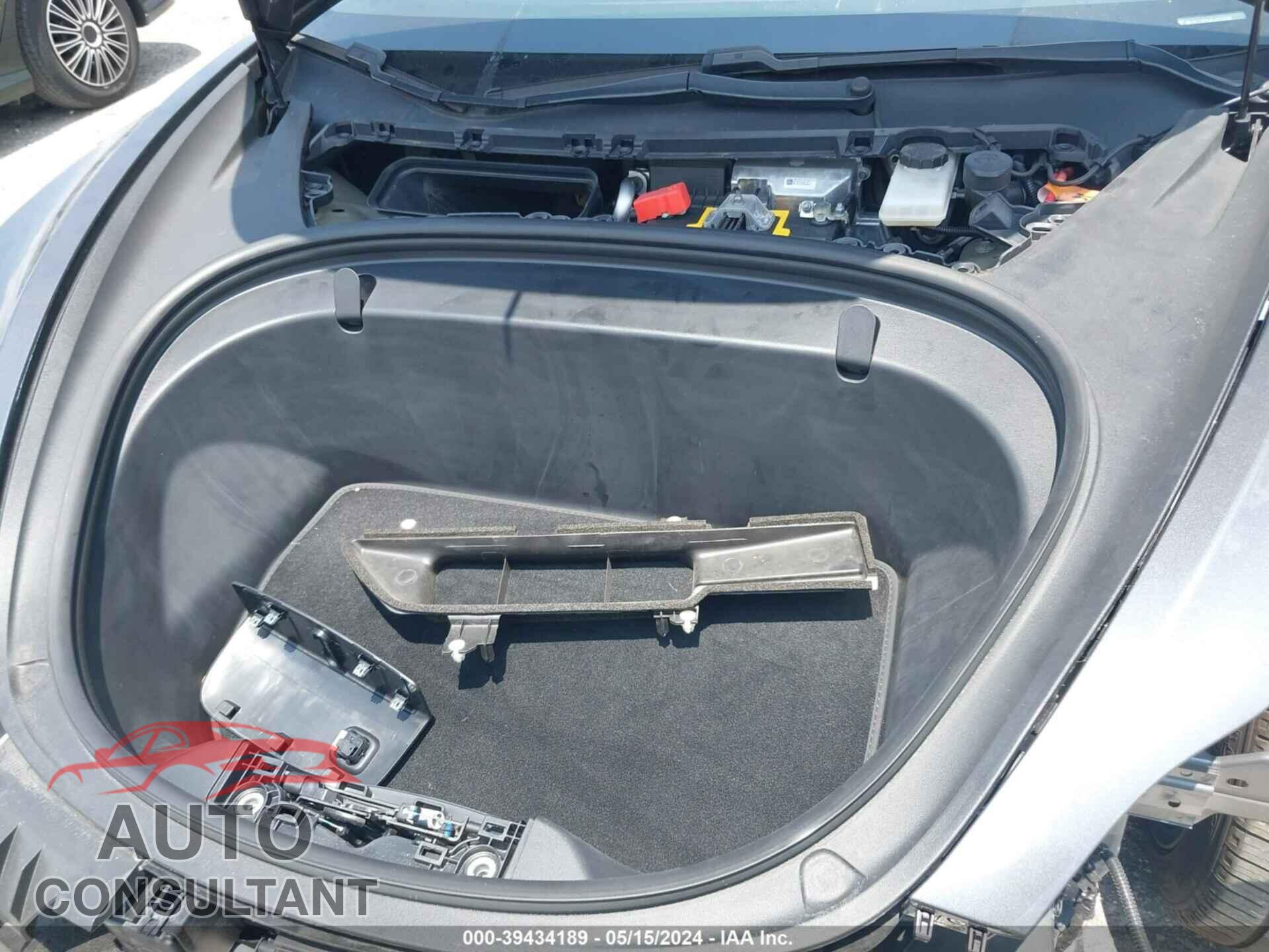 TESLA MODEL 3 2018 - 5YJ3E1EA1JF123718