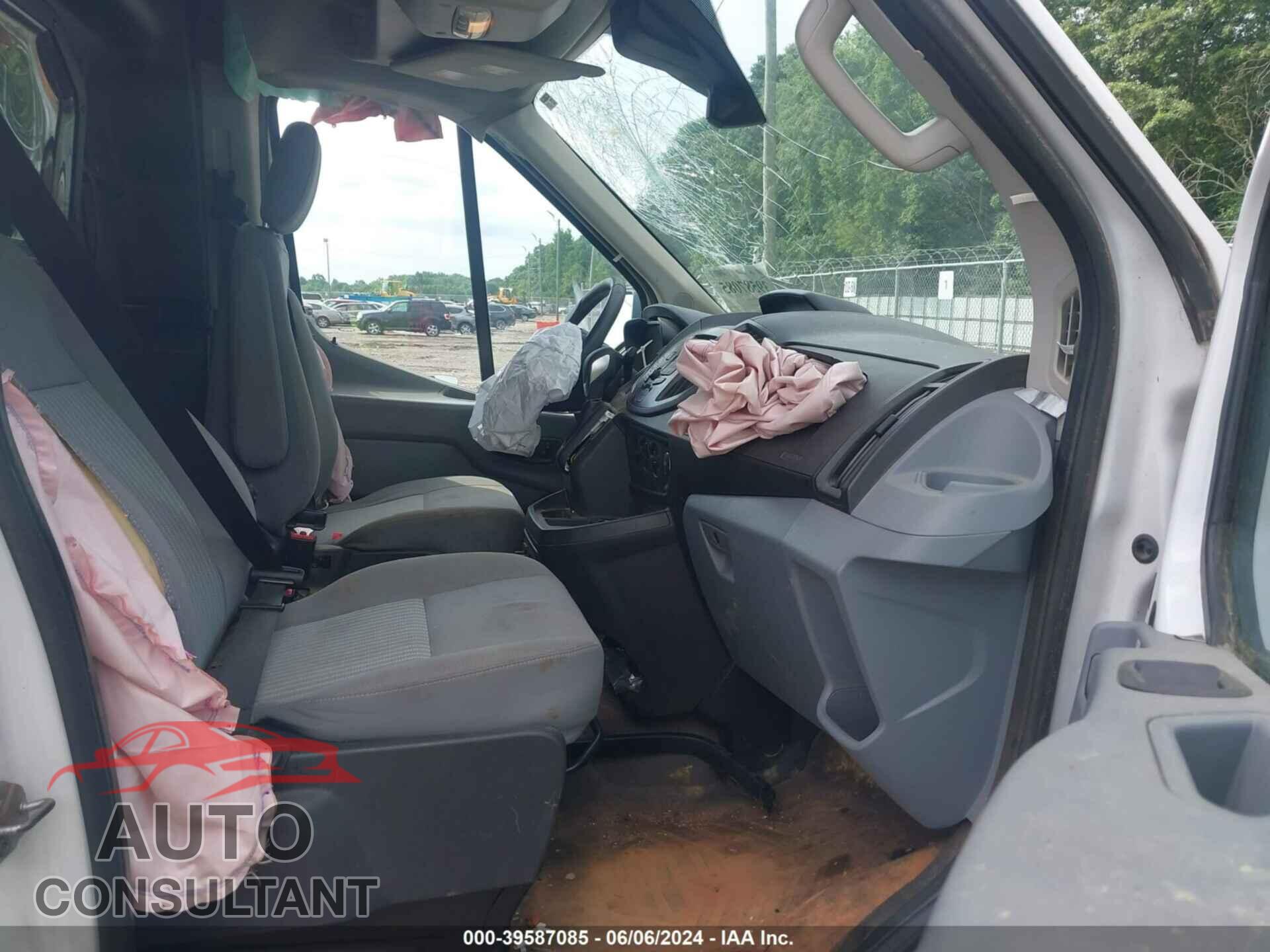 FORD TRANSIT-250 2019 - 1FTYR2CM1KKB37734