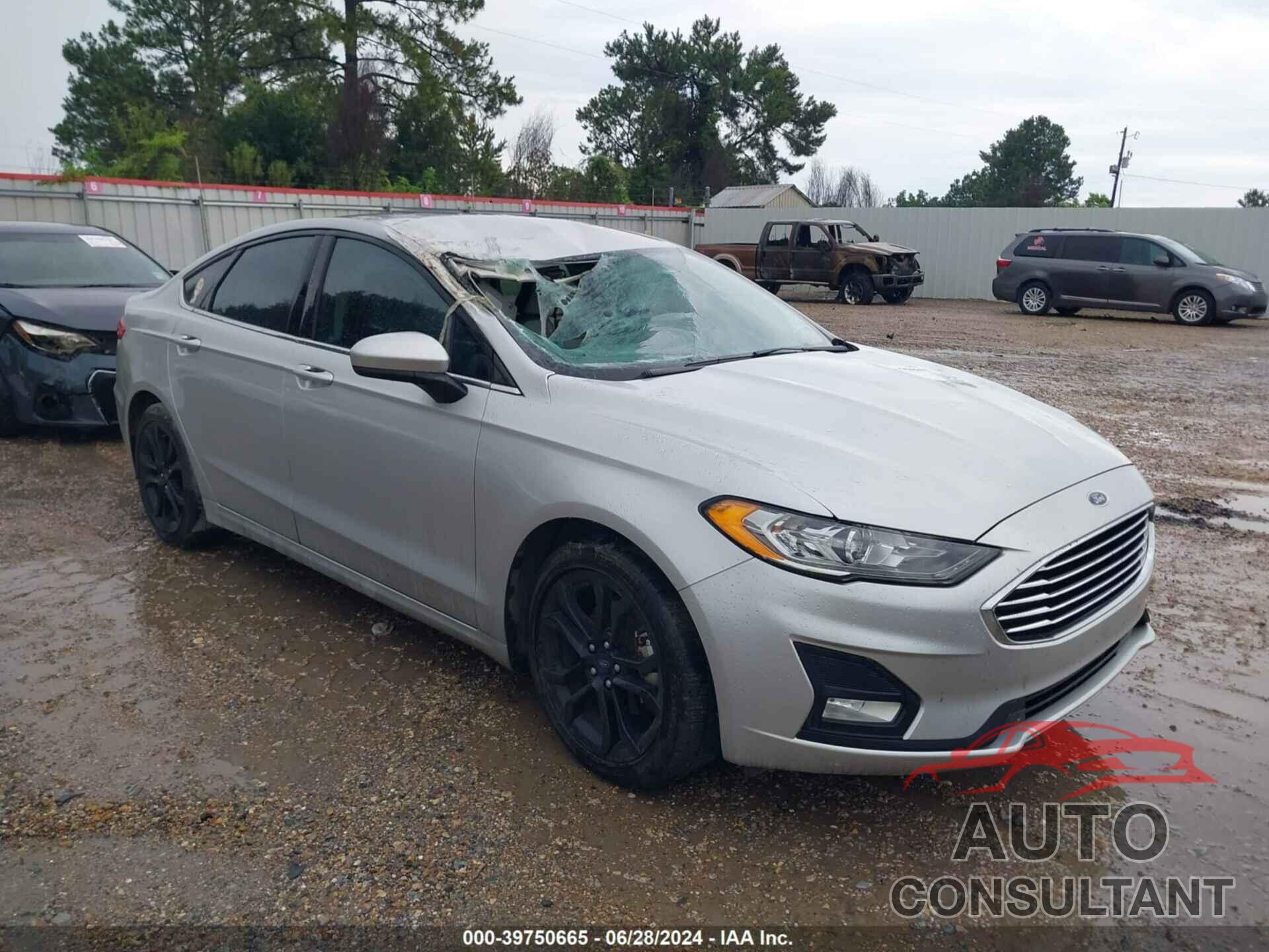 FORD FUSION 2019 - 3FA6P0HD4KR161134