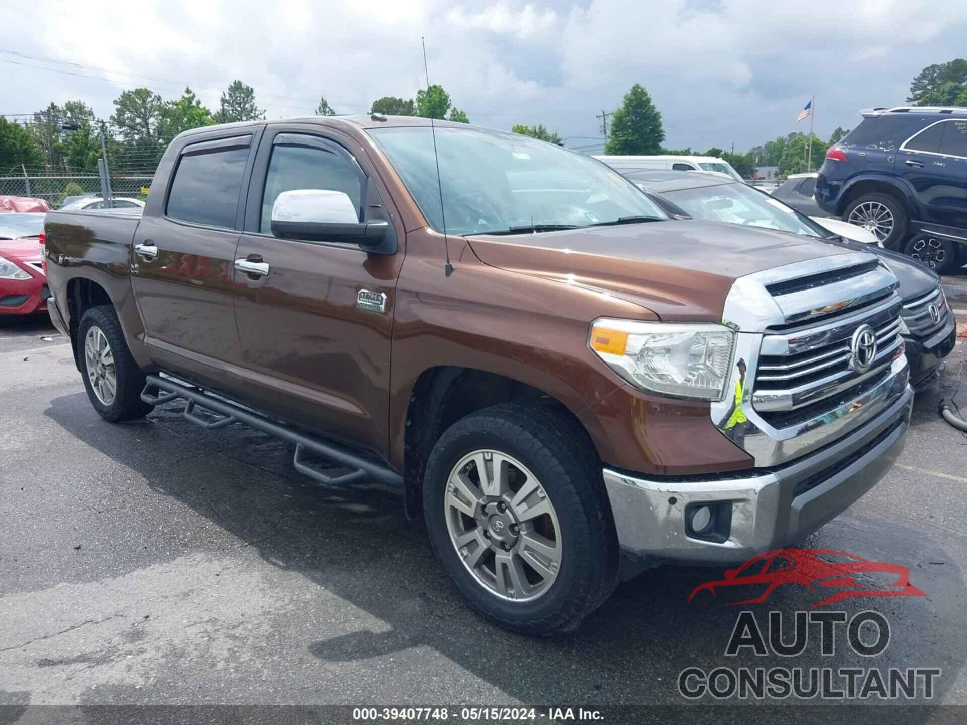 TOYOTA TUNDRA 2017 - 5TFAY5F12HX645052