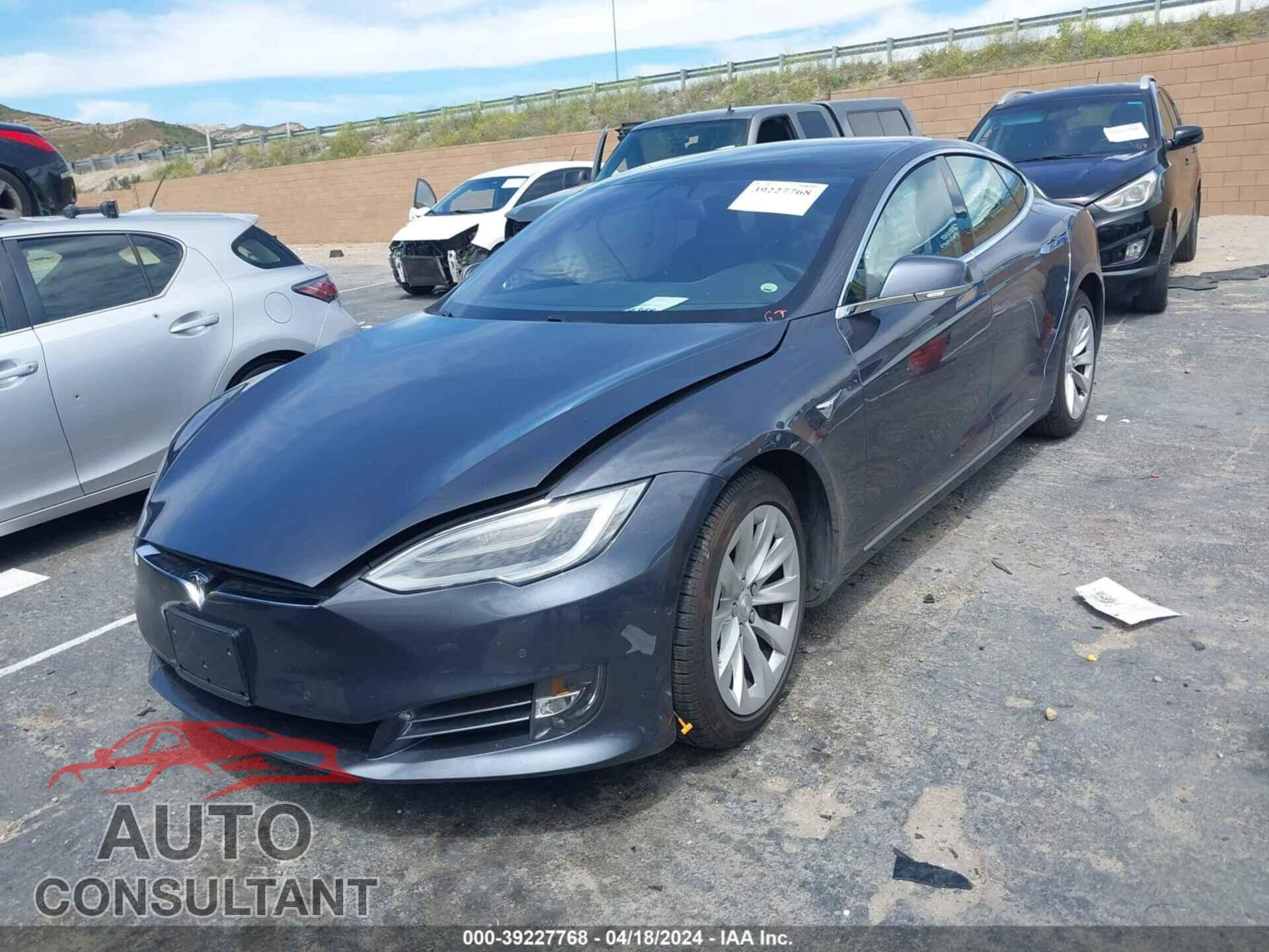 TESLA MODEL S 2018 - 5YJSA1E20JF297702