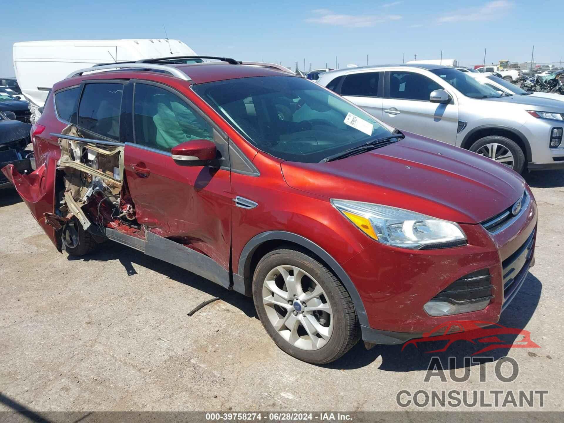 FORD ESCAPE 2016 - 1FMCU0J99GUC20184