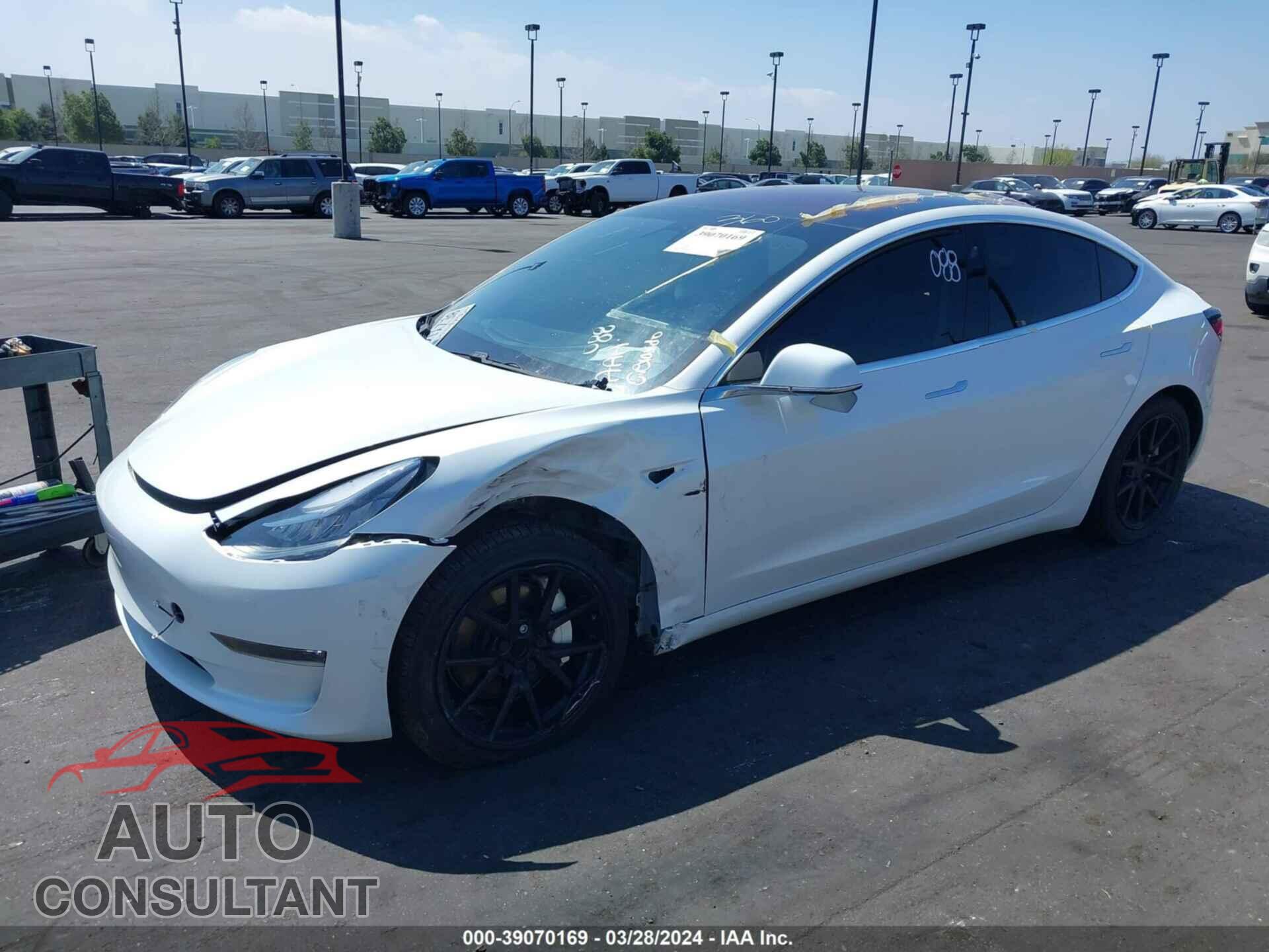 TESLA MODEL 3 2018 - 5YJ3E1EA3JF019716