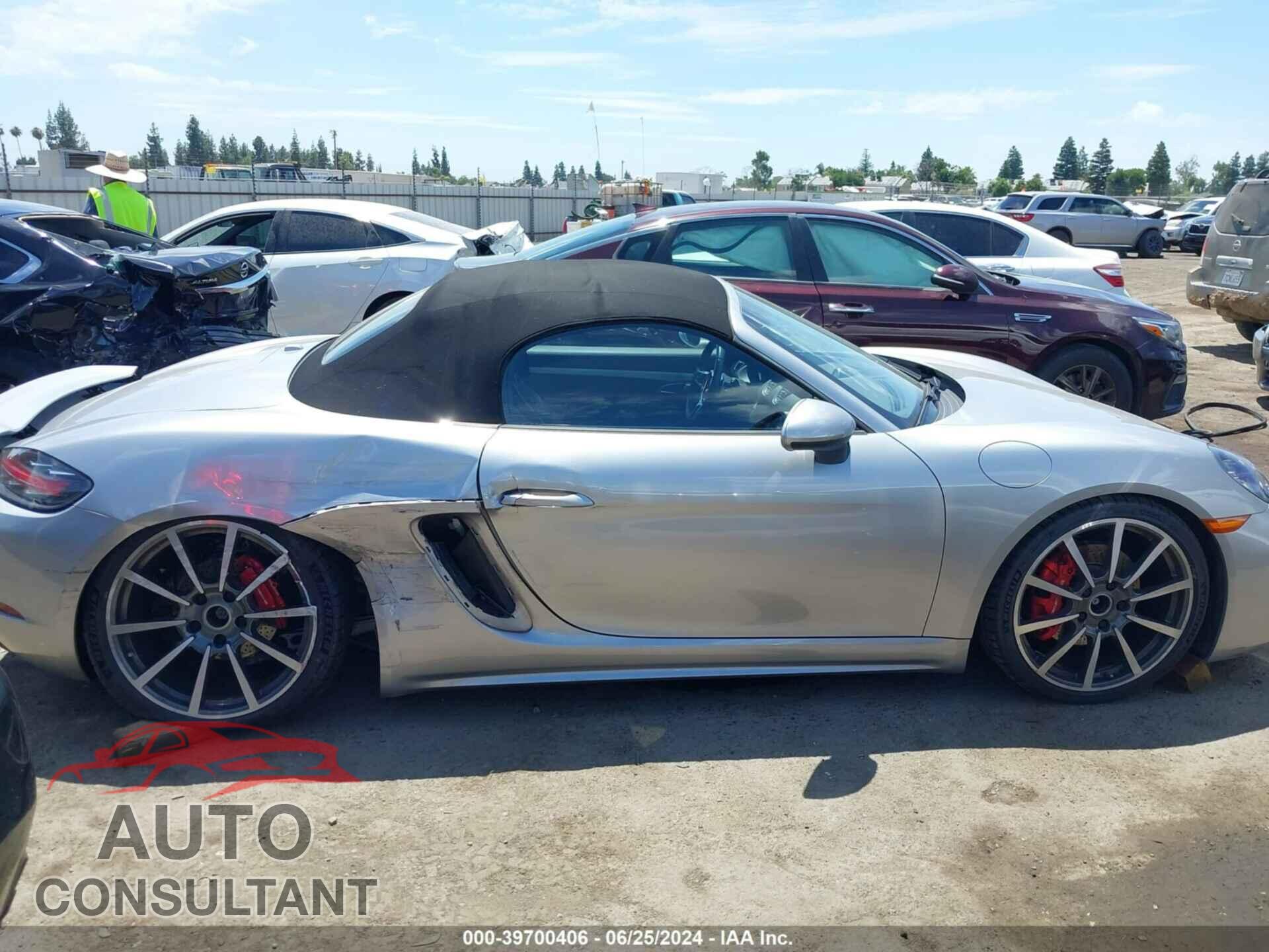 PORSCHE 718 BOXSTER 2017 - WP0CB2A86HS241374