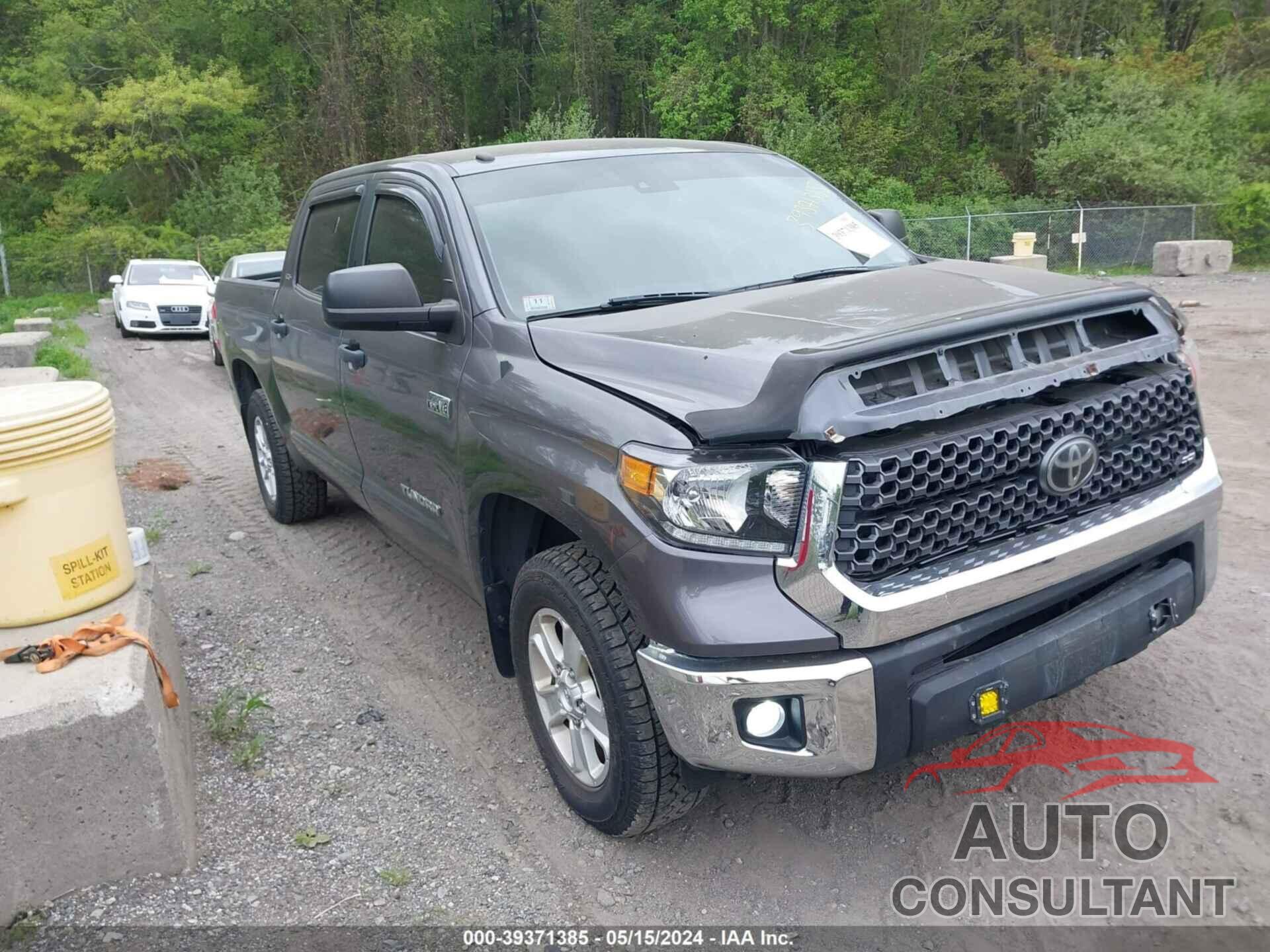 TOYOTA TUNDRA 2018 - 5TFDY5F10JX681115