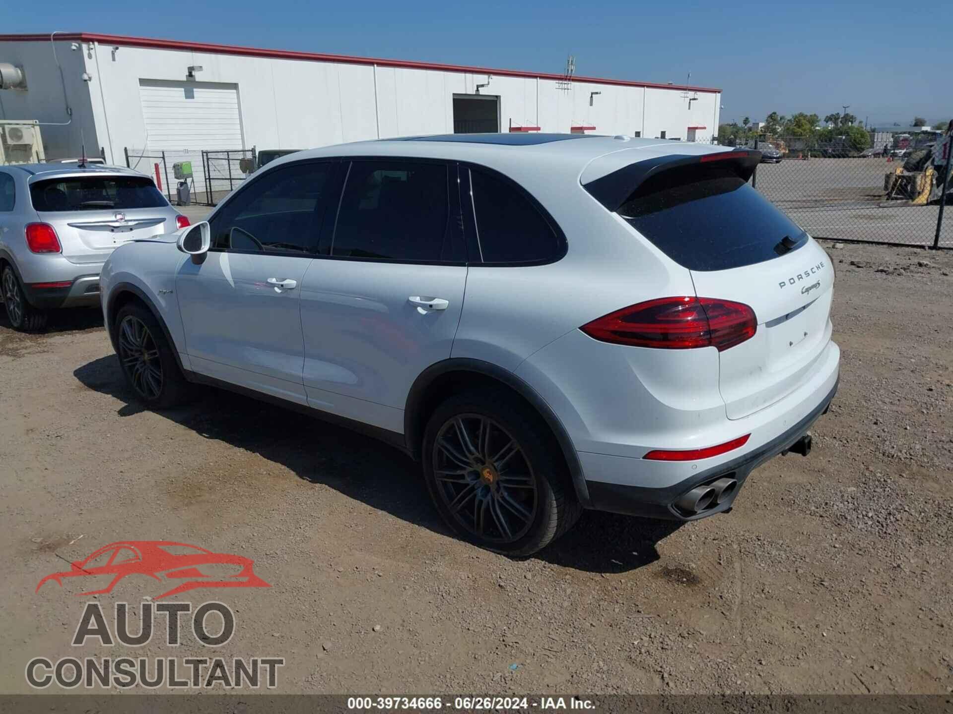 PORSCHE CAYENNE 2017 - WP1AB2A24HLA52041