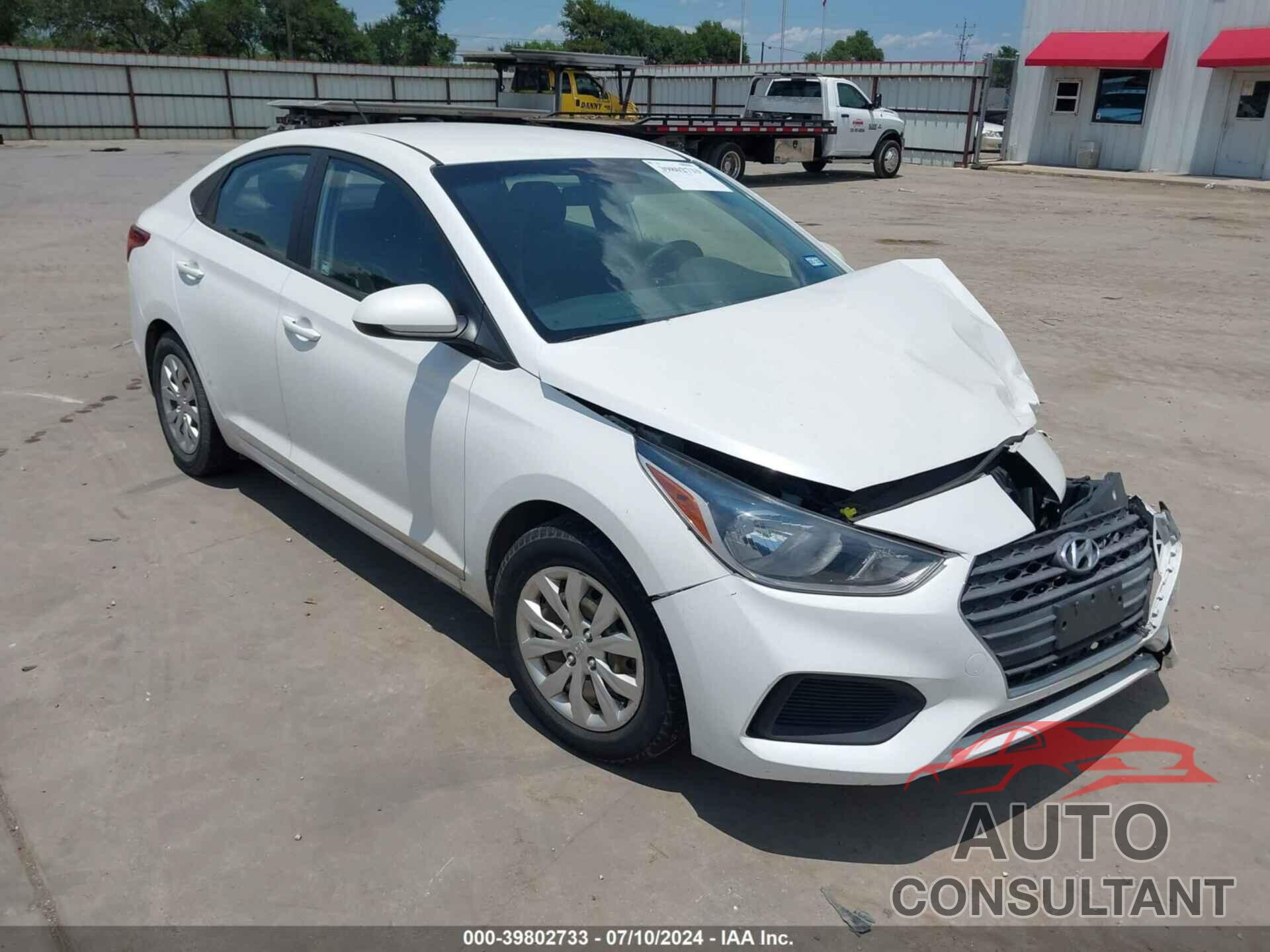 HYUNDAI ACCENT 2018 - 3KPC24A3XJE020885