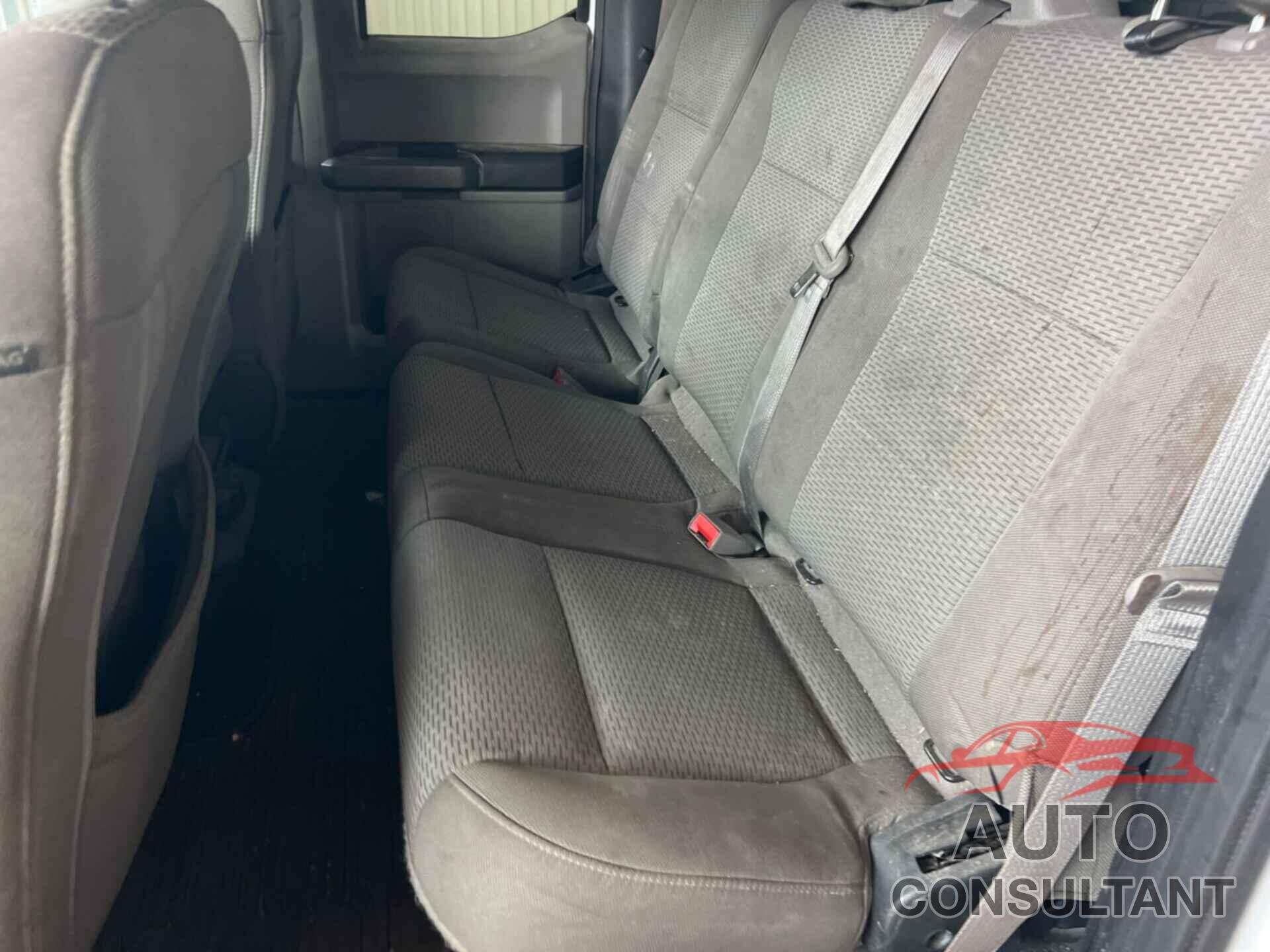 FORD F-150 2018 - 1FTFX1C59JKF08072