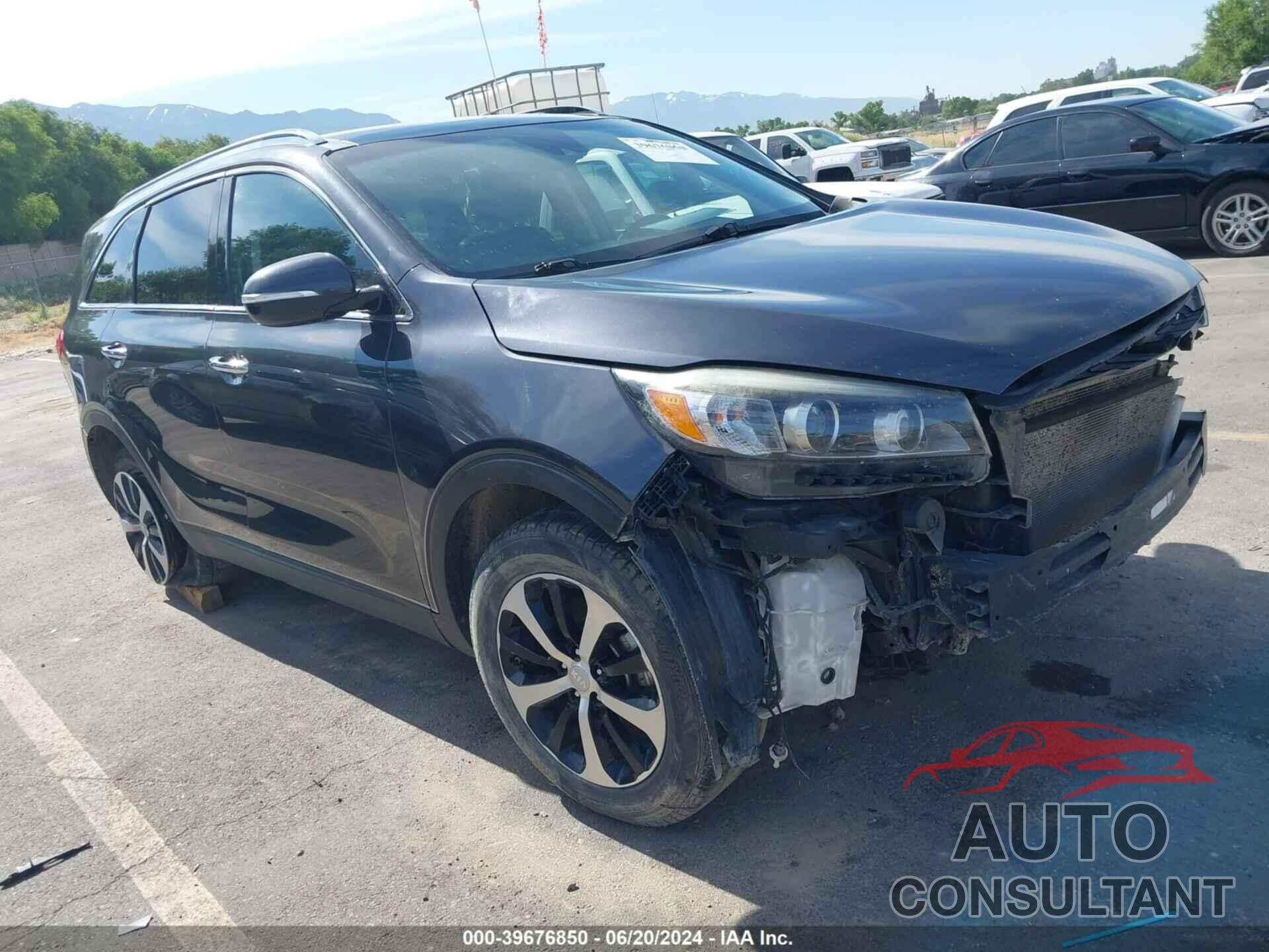 KIA SORENTO 2017 - 5XYPH4A55HG331669