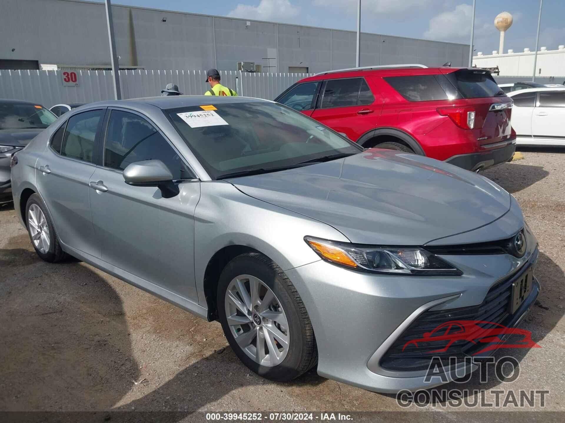 TOYOTA CAMRY 2024 - 4T1C11AKXRU871165