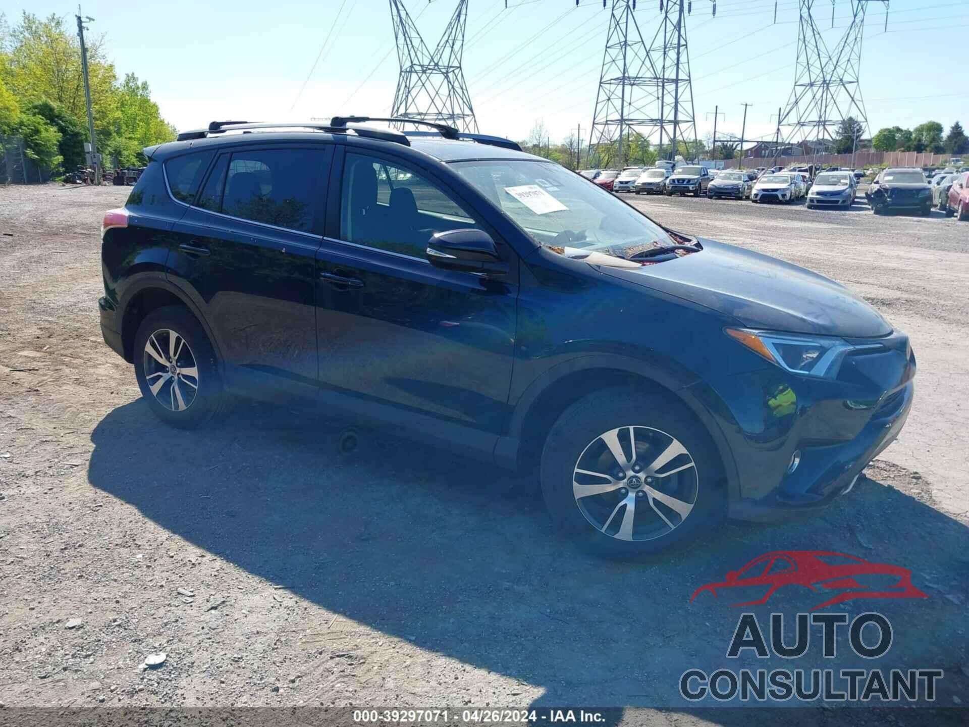 TOYOTA RAV4 2018 - JTMRFREV7JJ243668