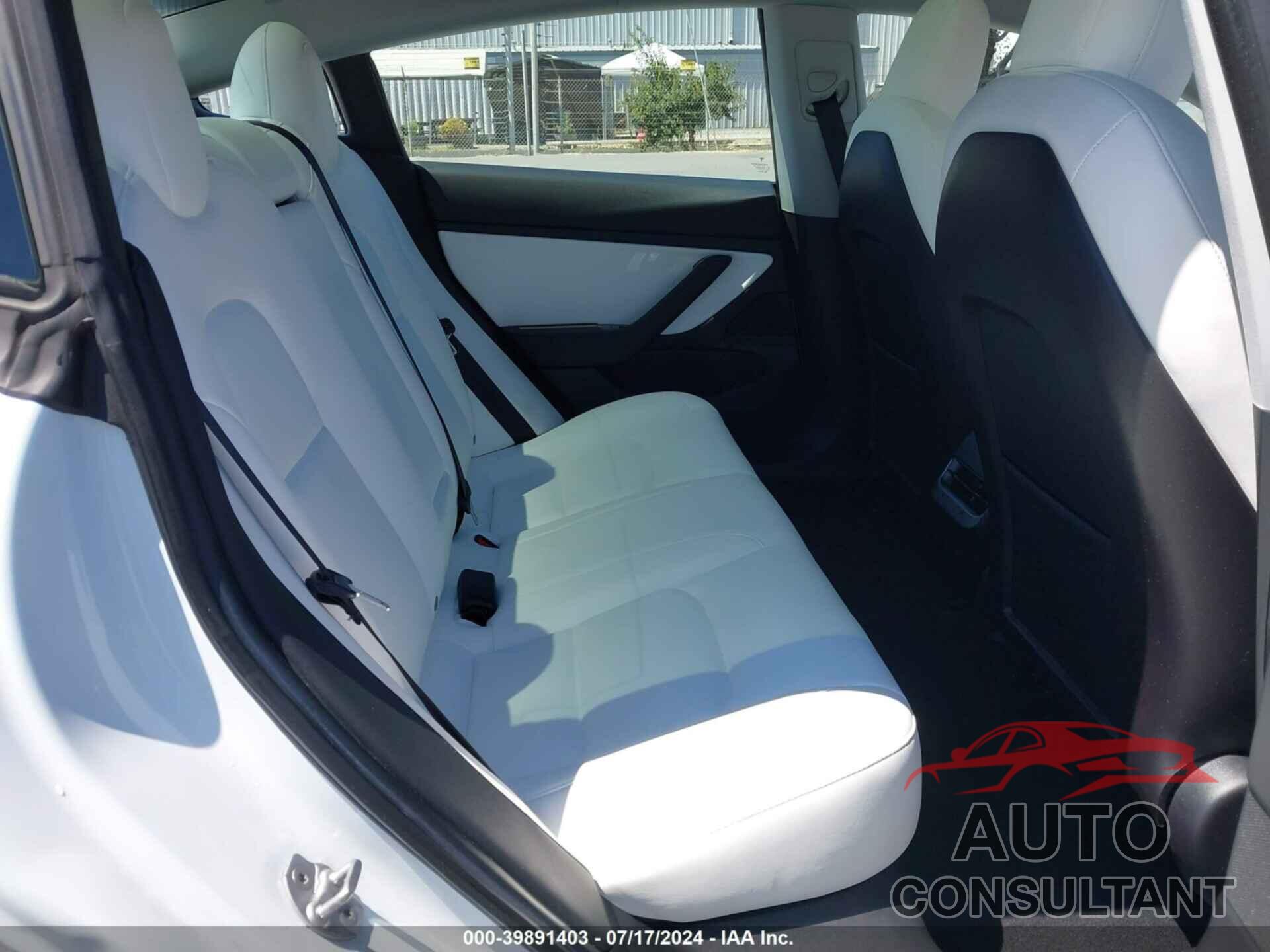 TESLA MODEL 3 2019 - 5YJ3E1EAXKF302650