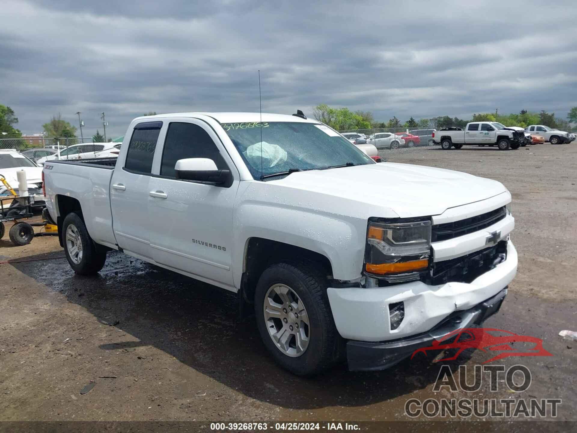 CHEVROLET SILVERADO 1500 2017 - 1GCVKREC0HZ266231