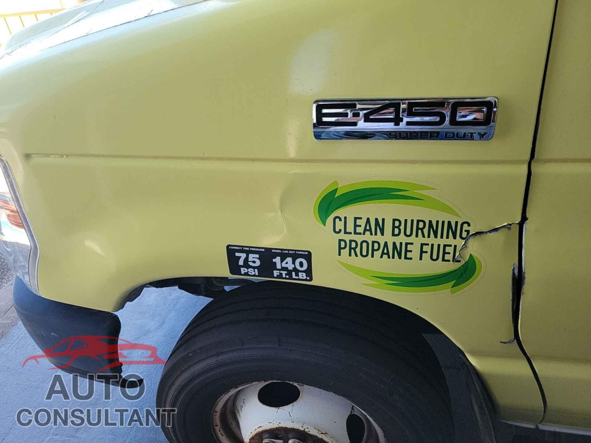FORD ECONOLINE 2017 - 1FDXE4FS0HDC68630