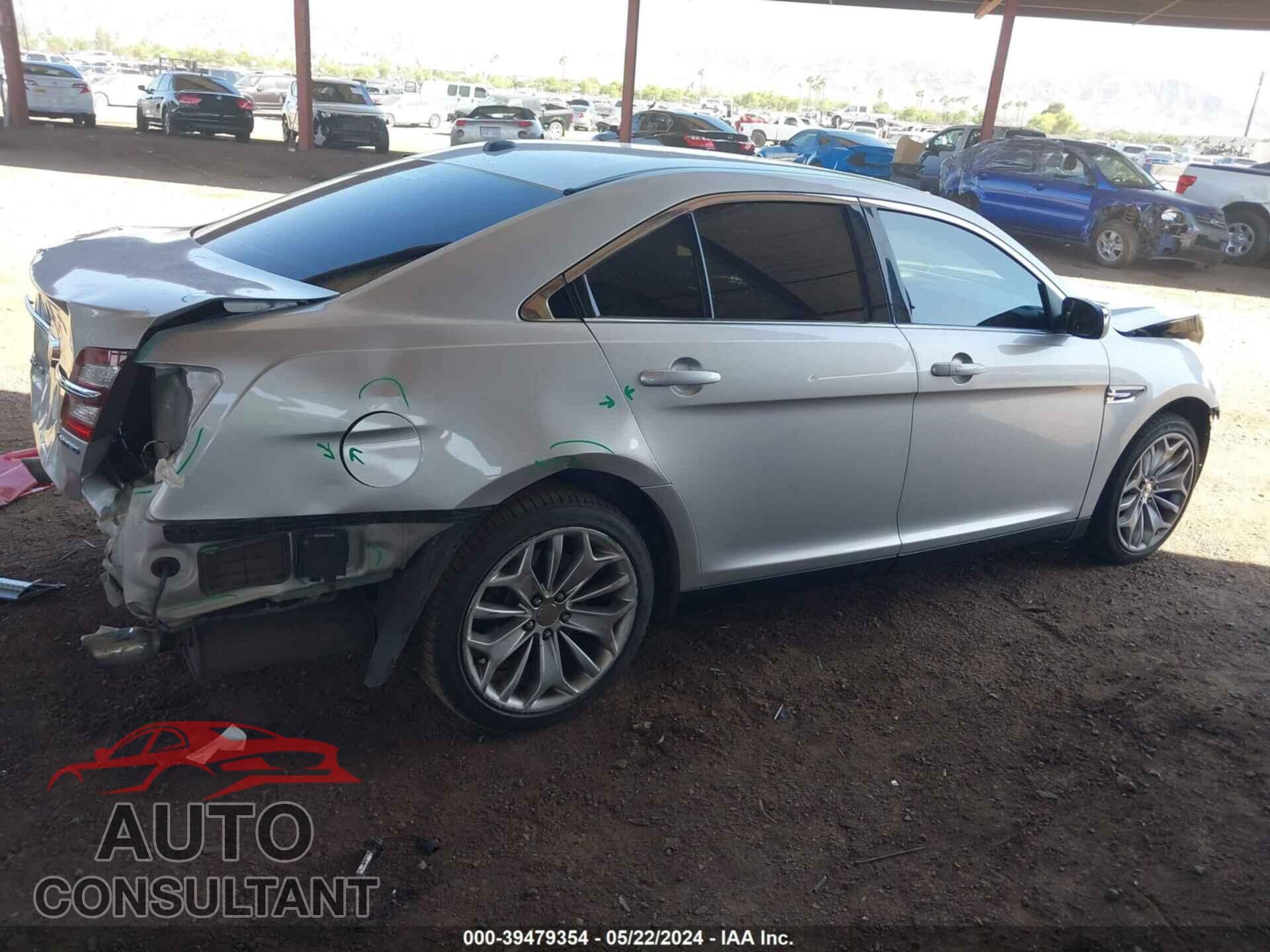 FORD TAURUS 2017 - 1FAHP2F83HG102571