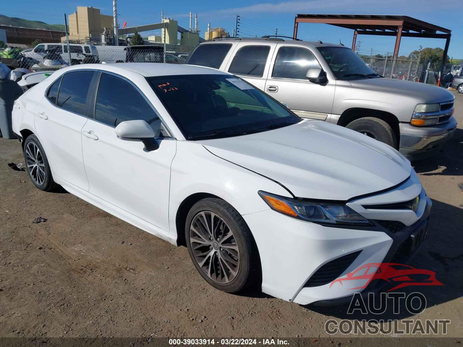 TOYOTA CAMRY 2019 - 4T1B11HK1KU766280