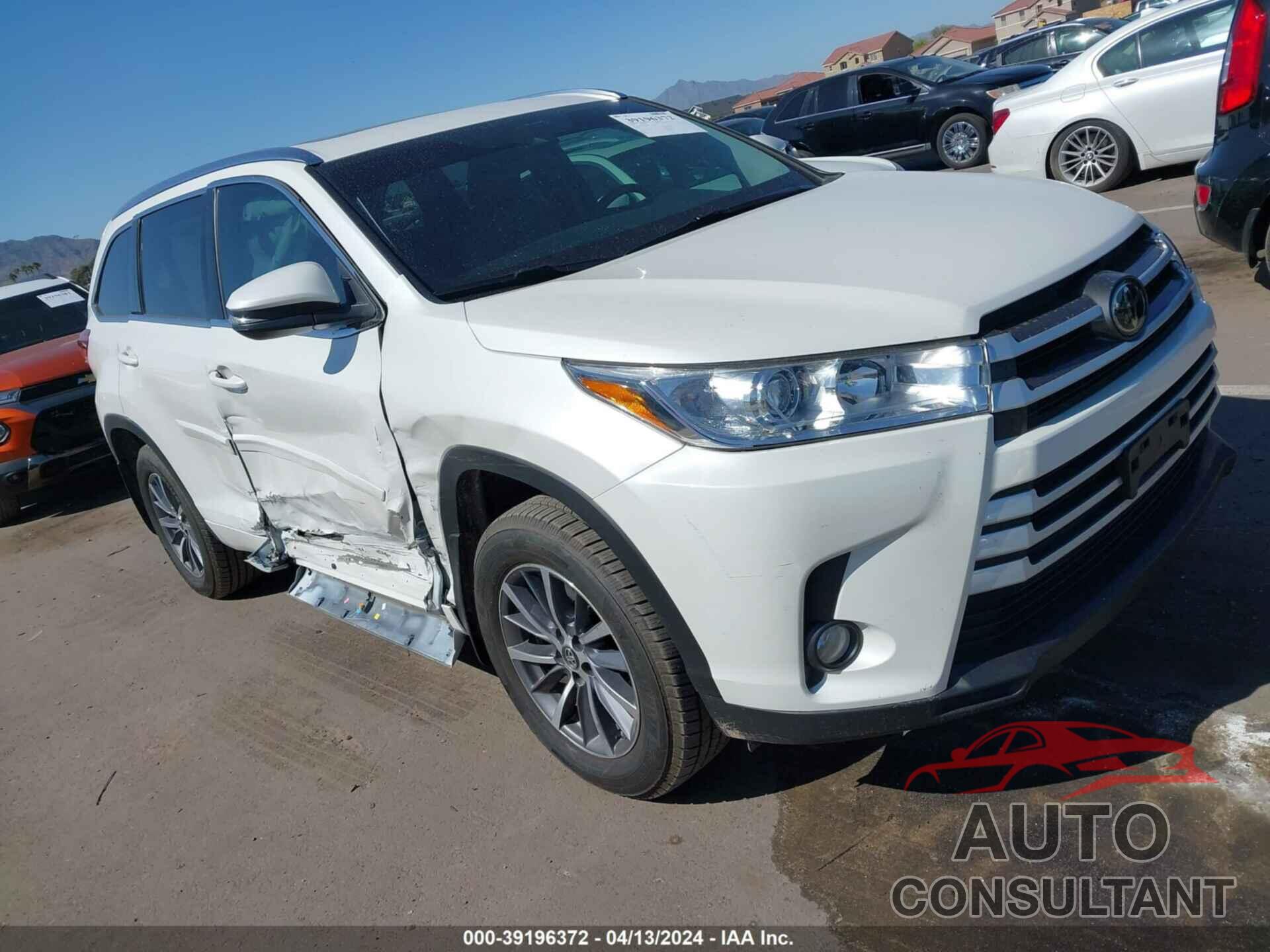 TOYOTA HIGHLANDER 2018 - 5TDJZRFHXJS559615