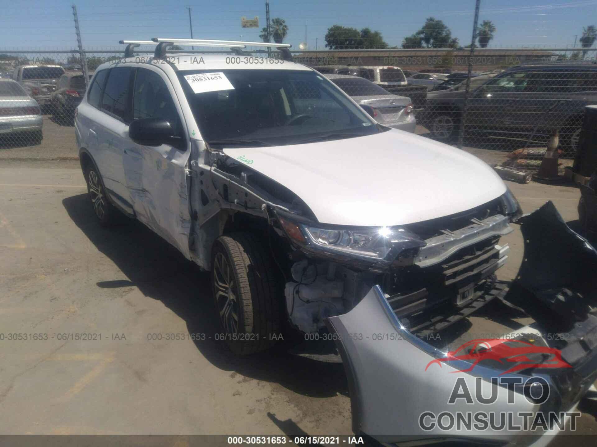 MITSUBISHI OUTLANDER 2018 - JA4AD2A39JZ002155