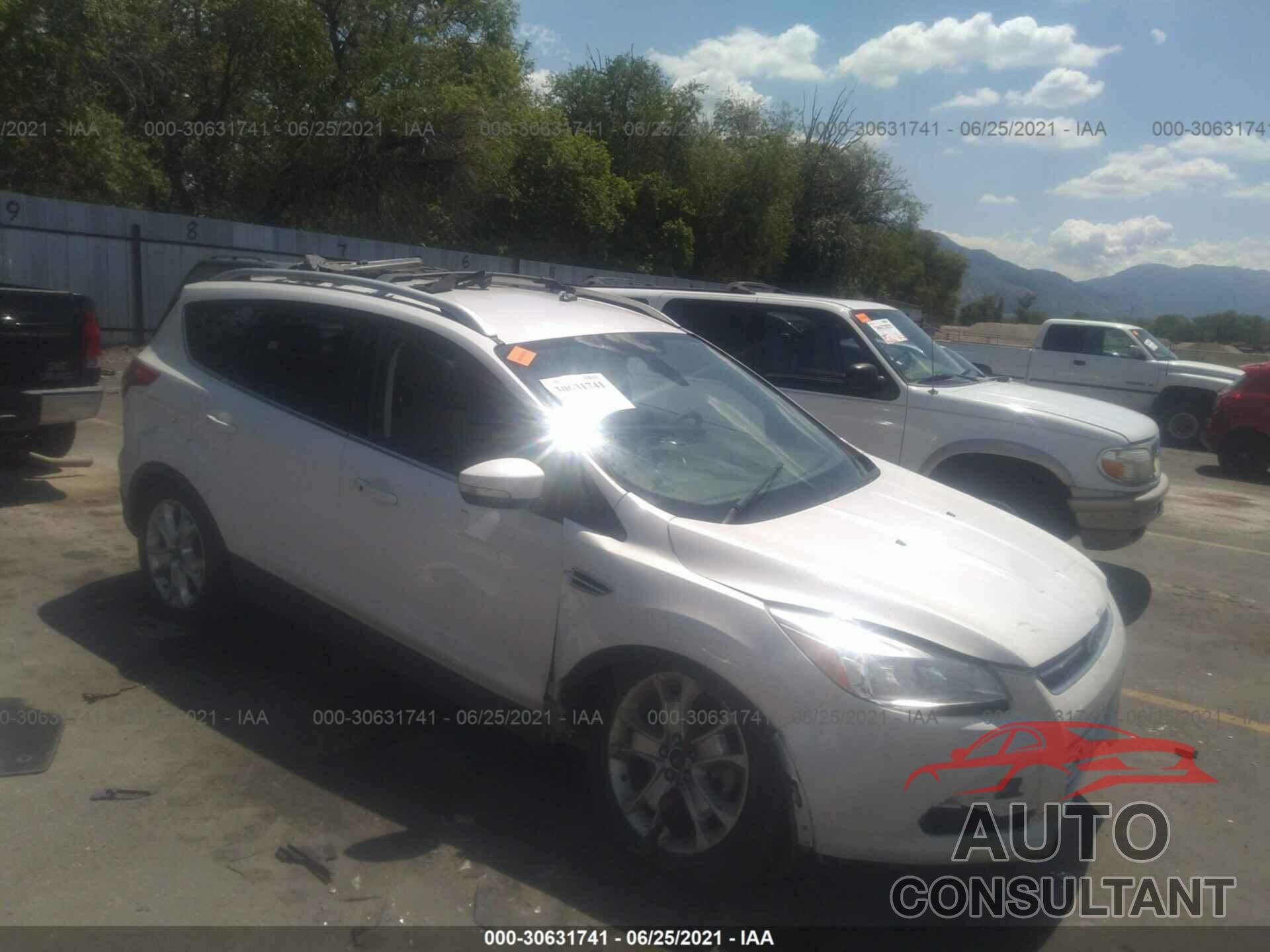 FORD ESCAPE 2016 - 1FMCU9J92GUC11413