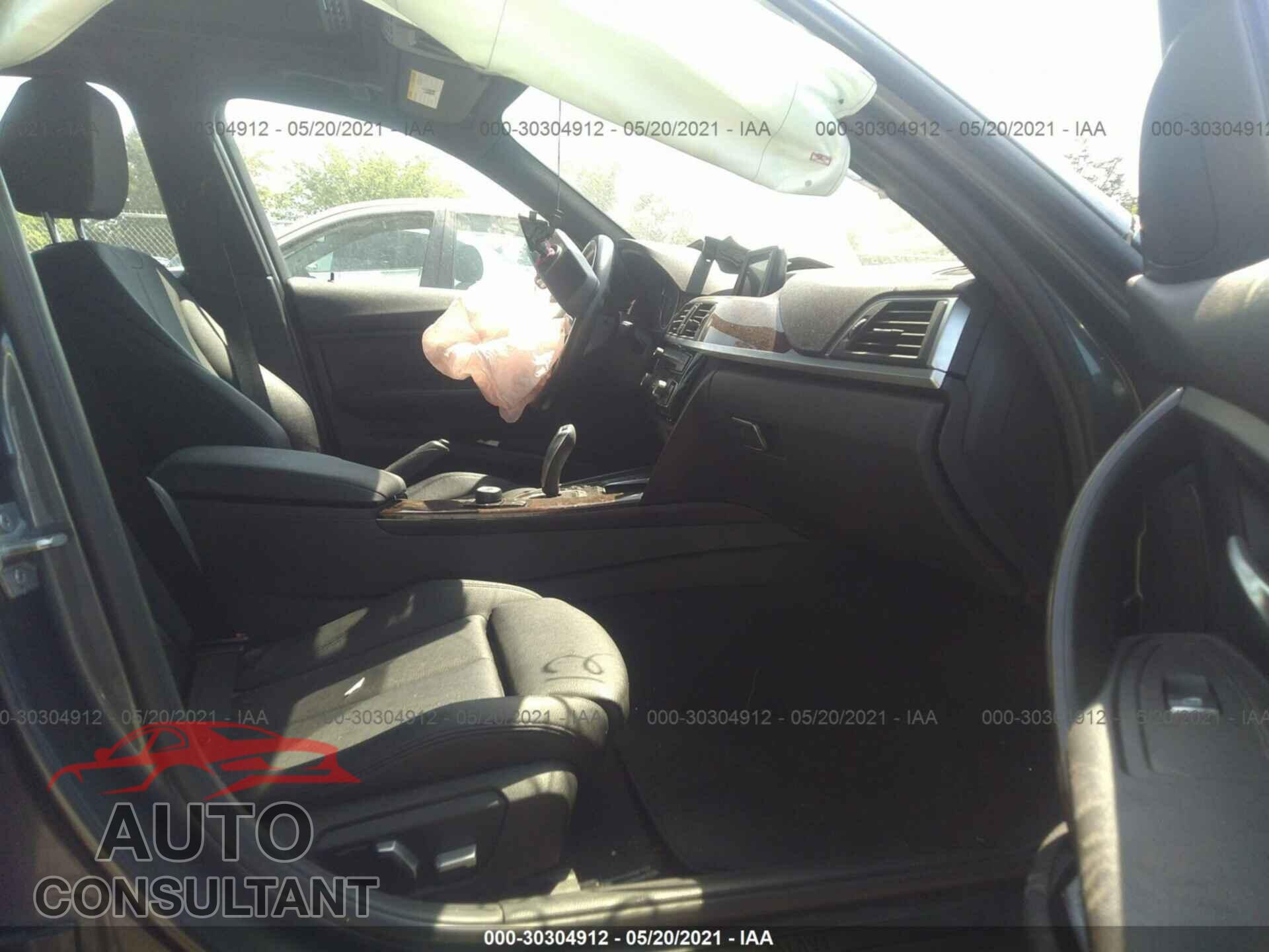 BMW 3 SERIES 2016 - WBA8E5G55GNU21659