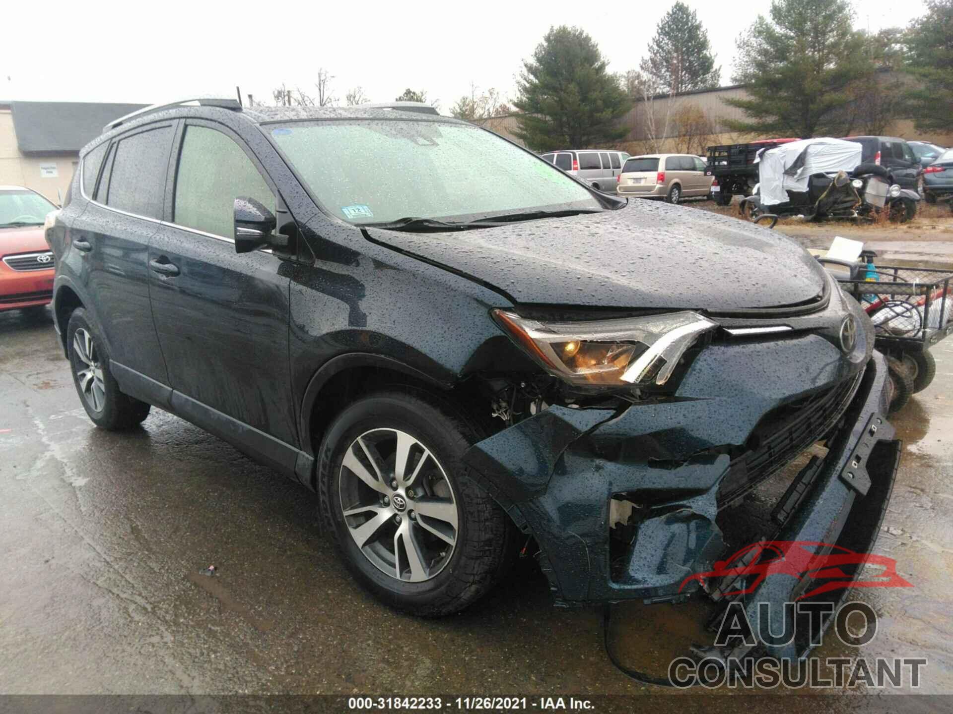 TOYOTA RAV4 2018 - JTMRFREV2JJ237907